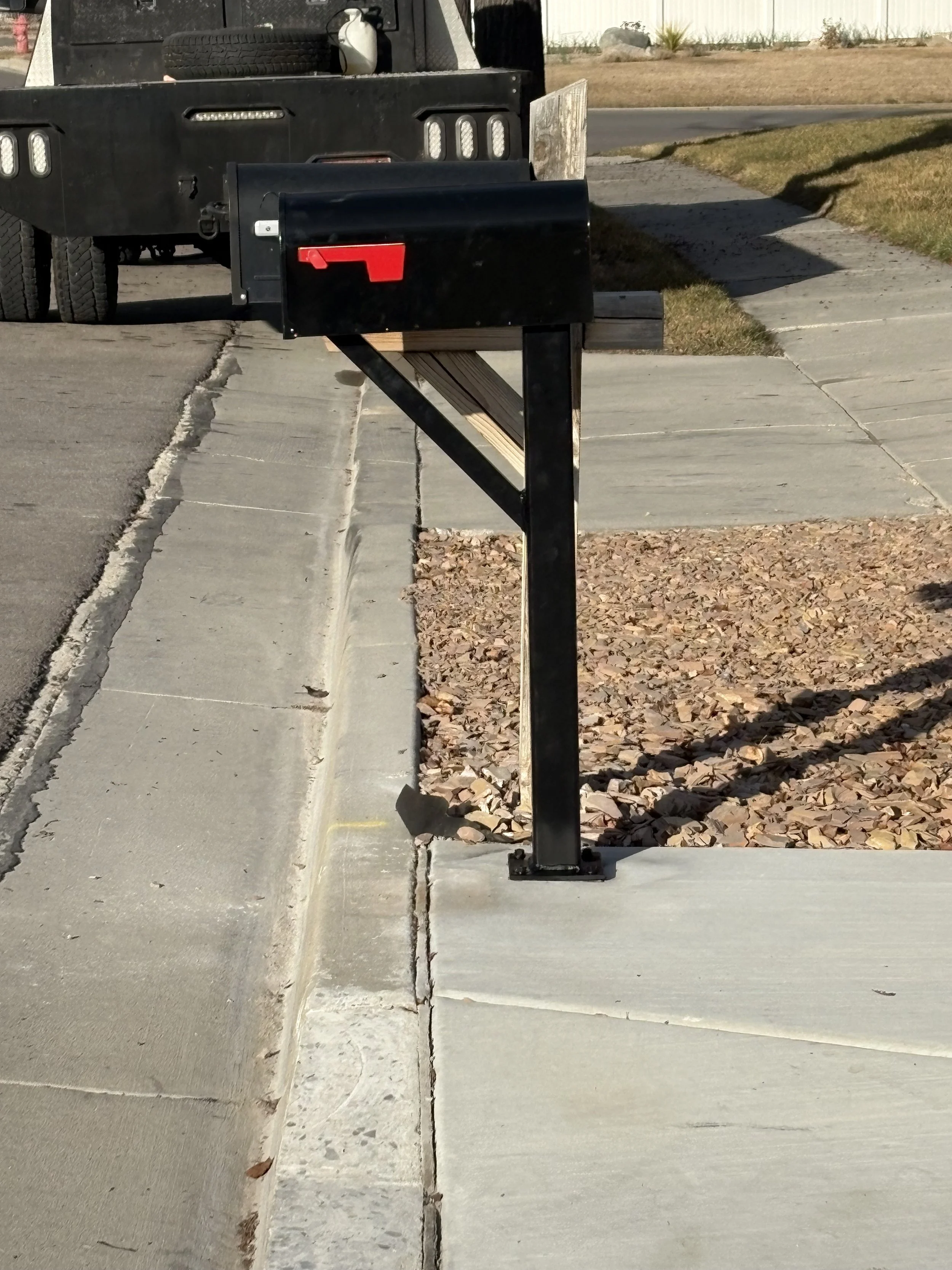 Mailbox 1.jpeg