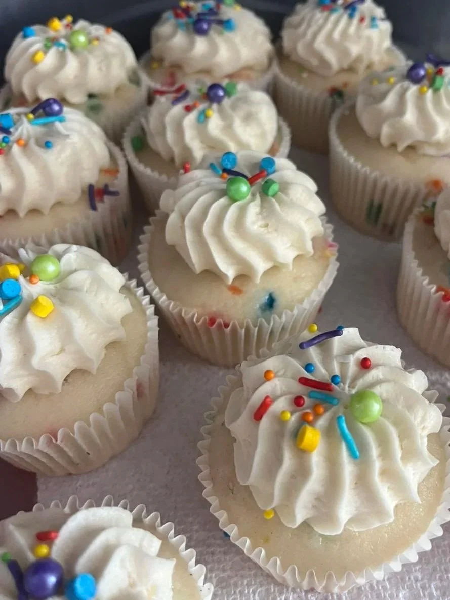 Funfetti
-Funfetti Cake, Vanilla Buttercream
