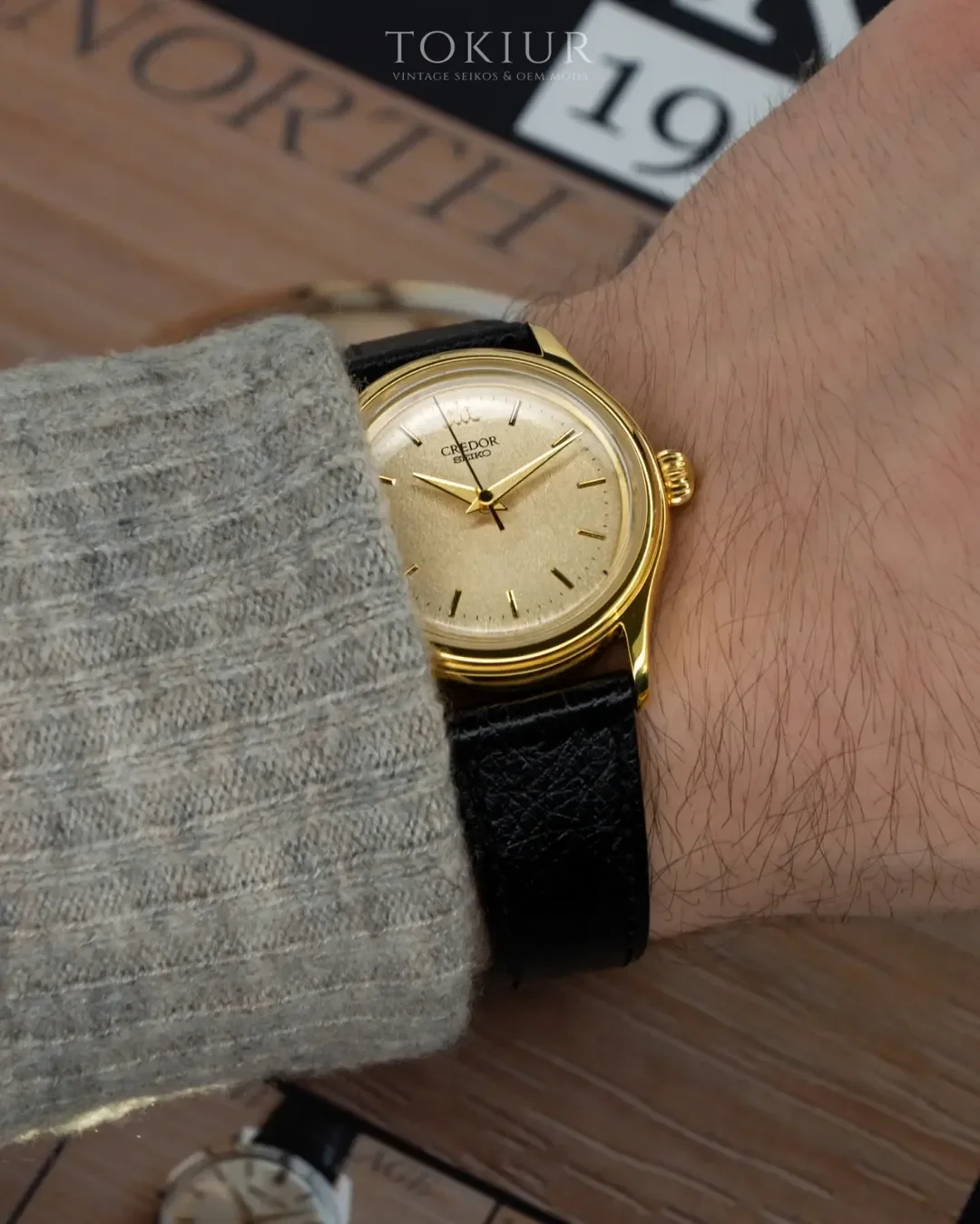 Seiko Credor mod with a vintage OEM 8N81-7010 stardust dial from the 90s and a Caroline case.# (3).webp
