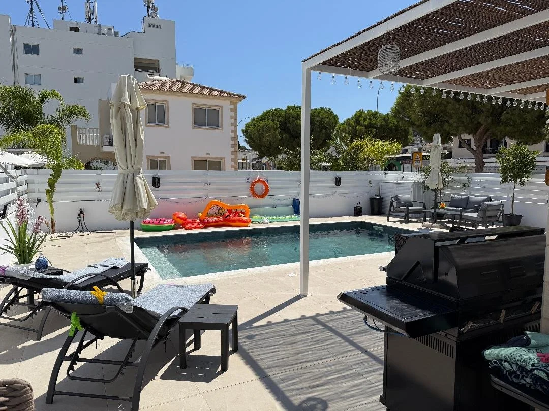 Back View From Side.jfif