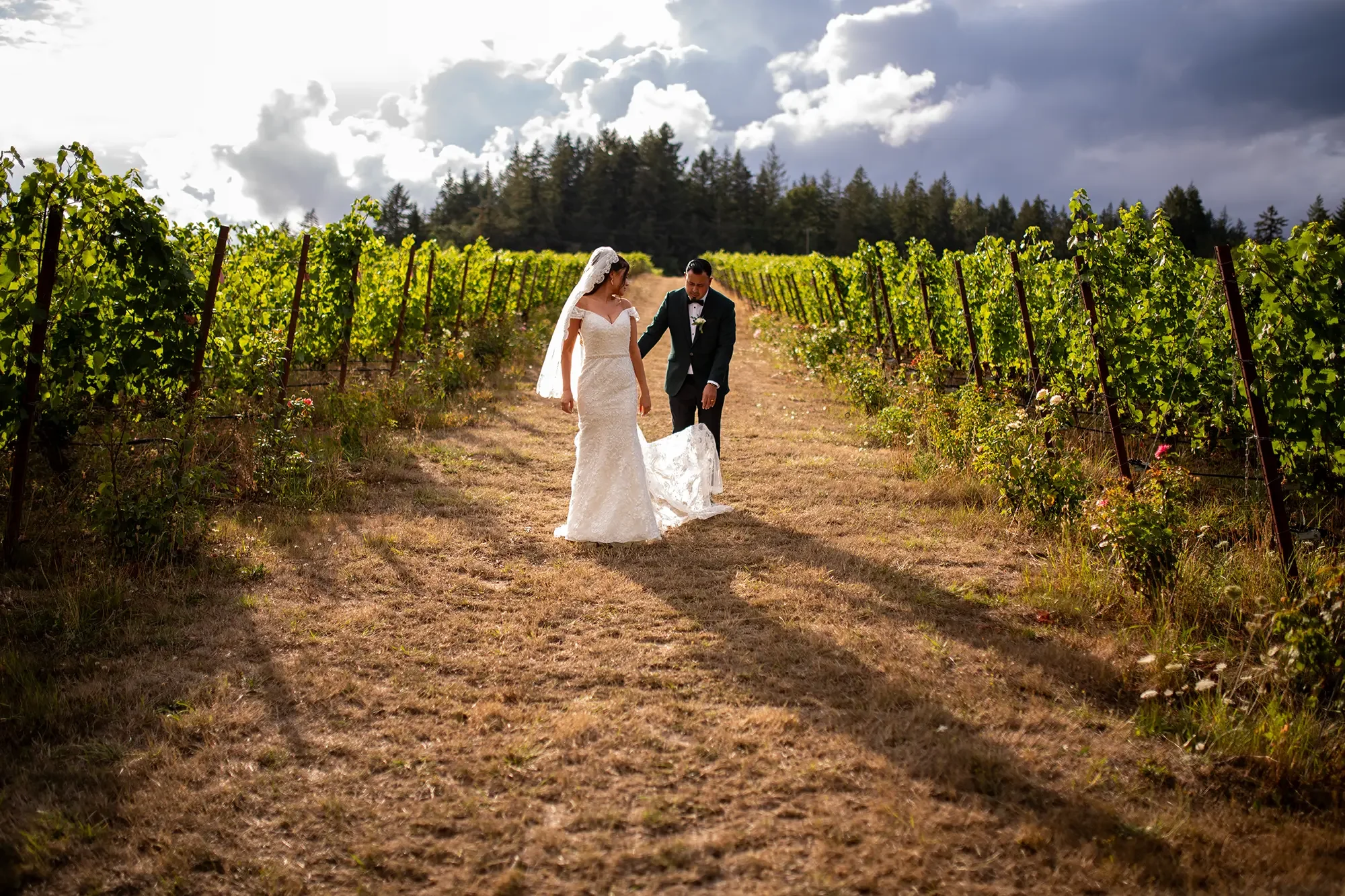 Winery-Wedding-Oregon0101.webp