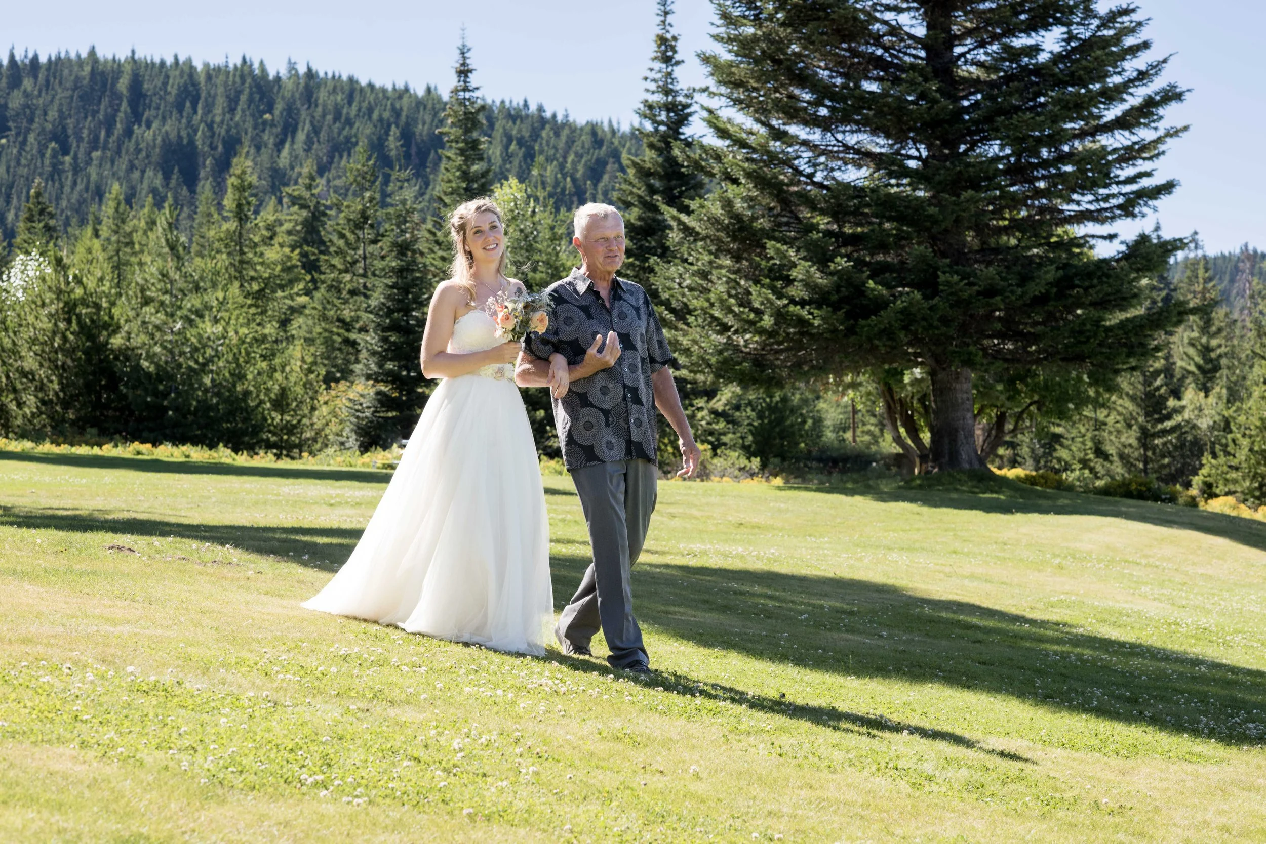 Mount Hood Weddings_DSC_1143 2.jpg
