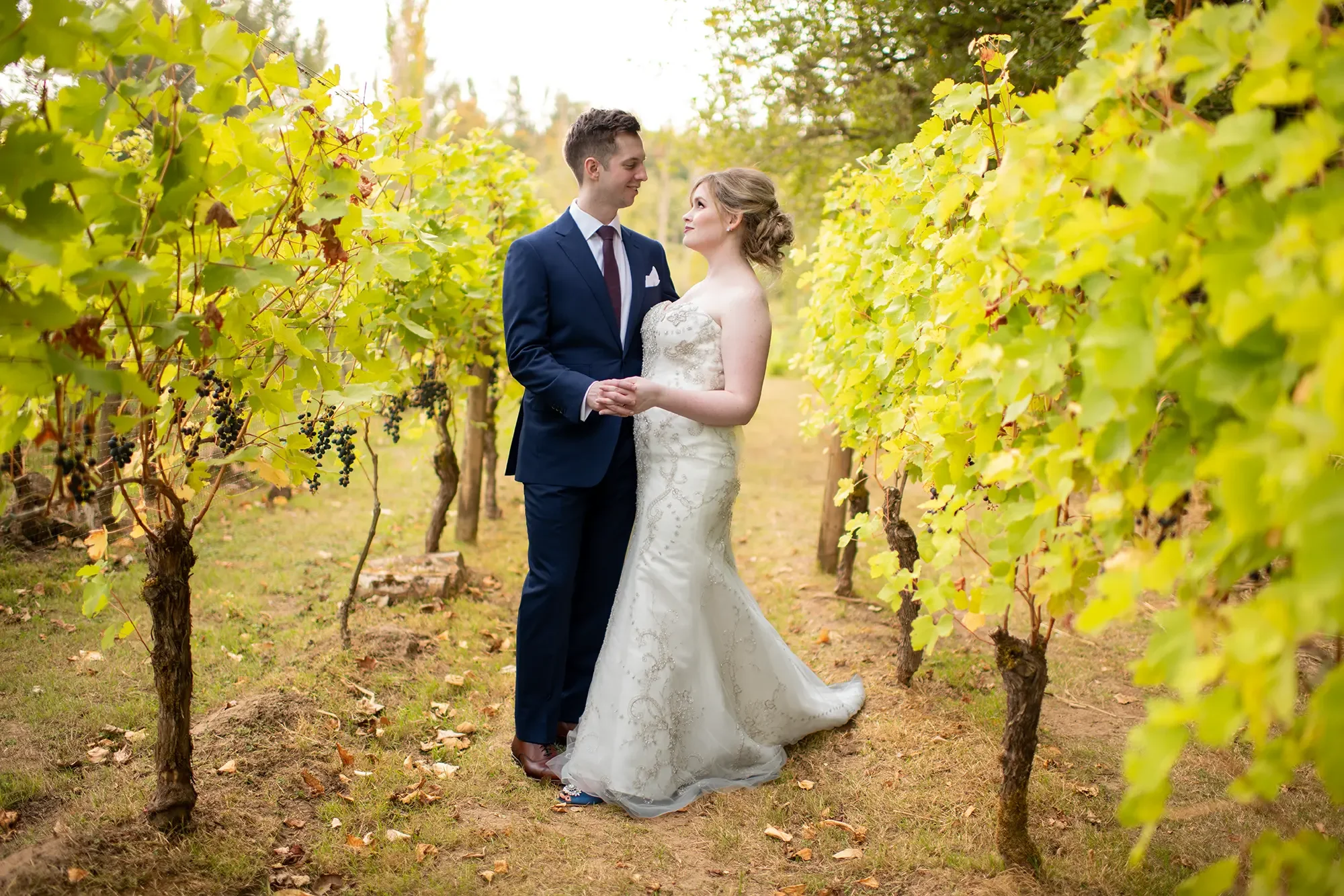 McMenamins Edgefield Weddings from Photographer Robert Knapp_0054.webp