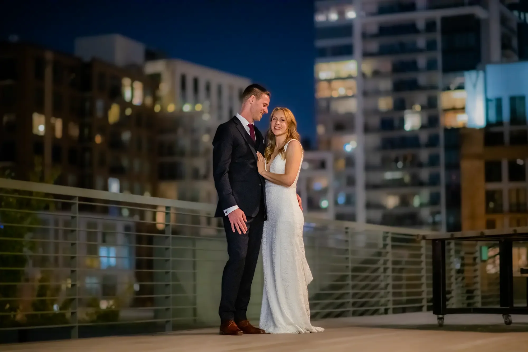 Photos from Portland Ecotrust Weddings from Portland Wedding Photographer Robert Knapp_00070.webp