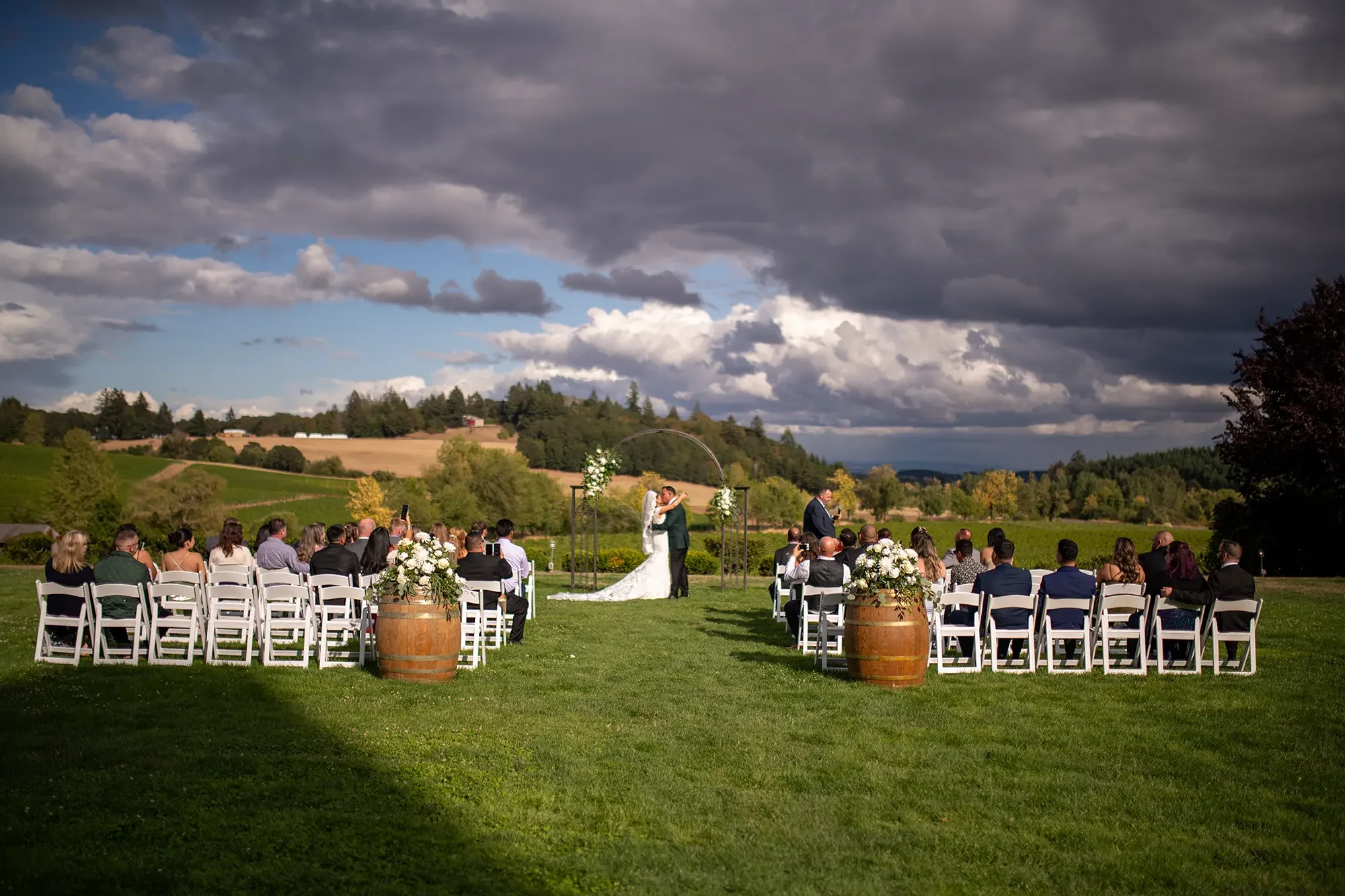 Winery-Wedding-Oregon0094.webp