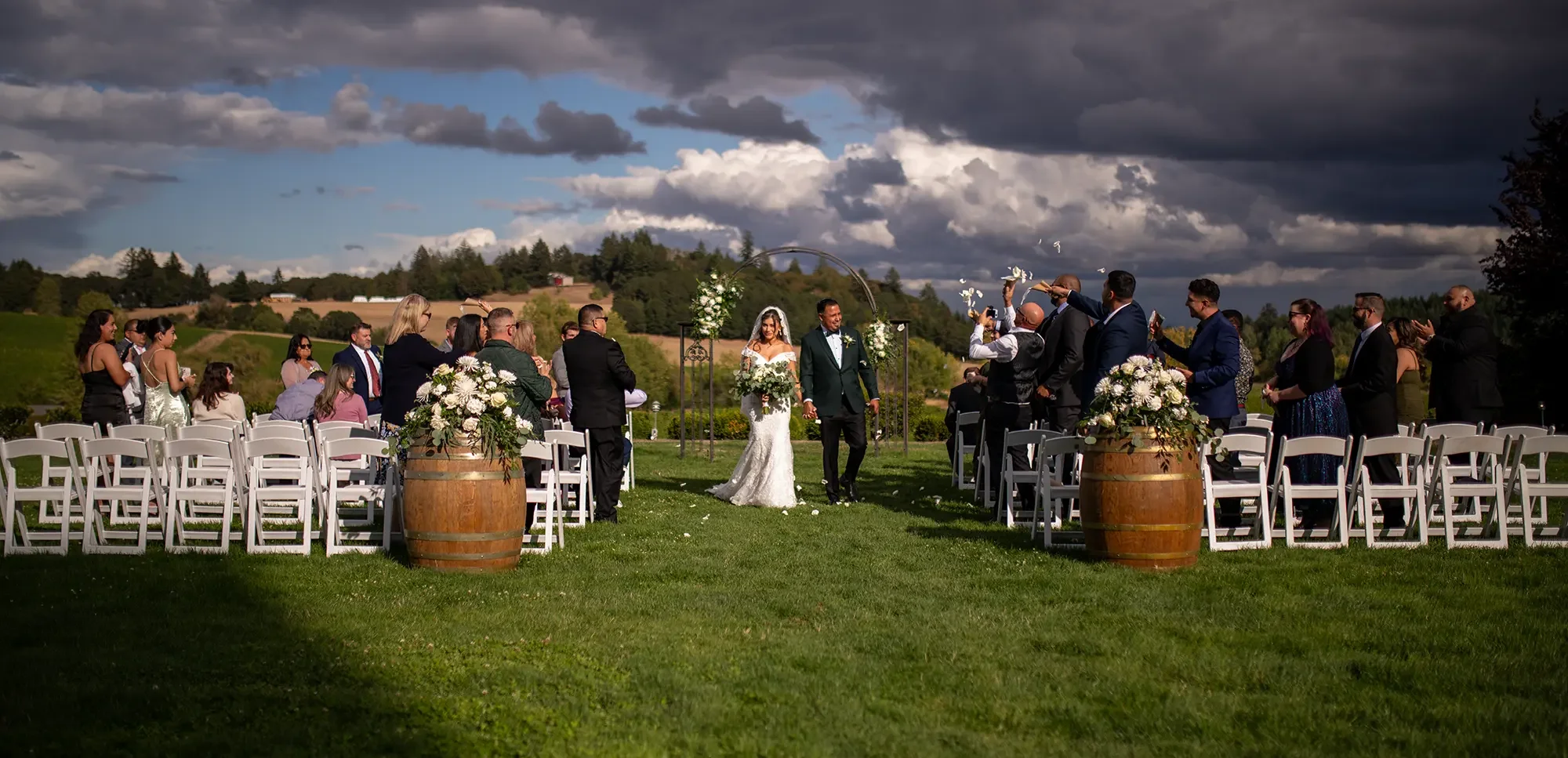 Winery-Wedding-Oregon0097.webp