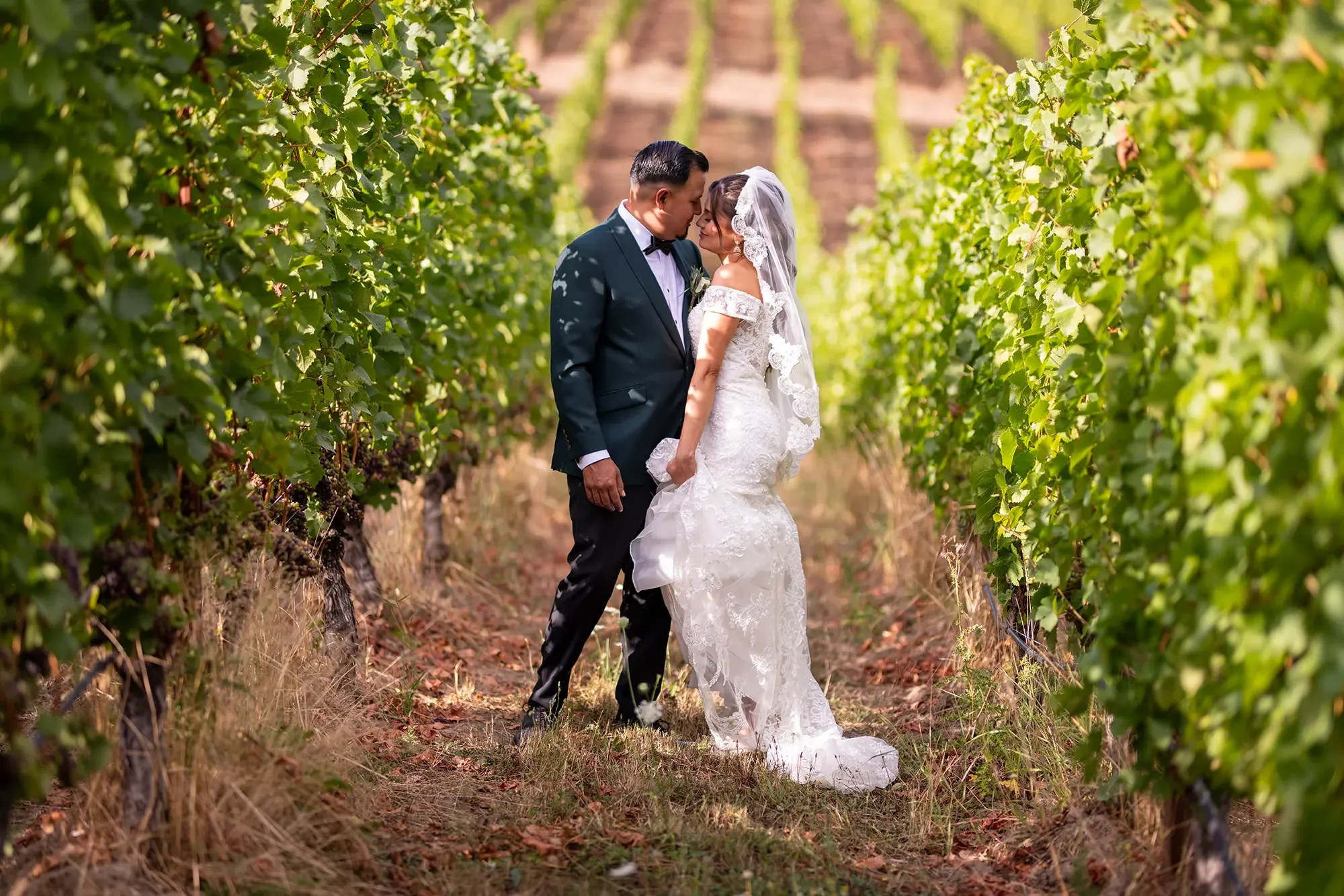 Winery-Wedding-Oregon0103.webp