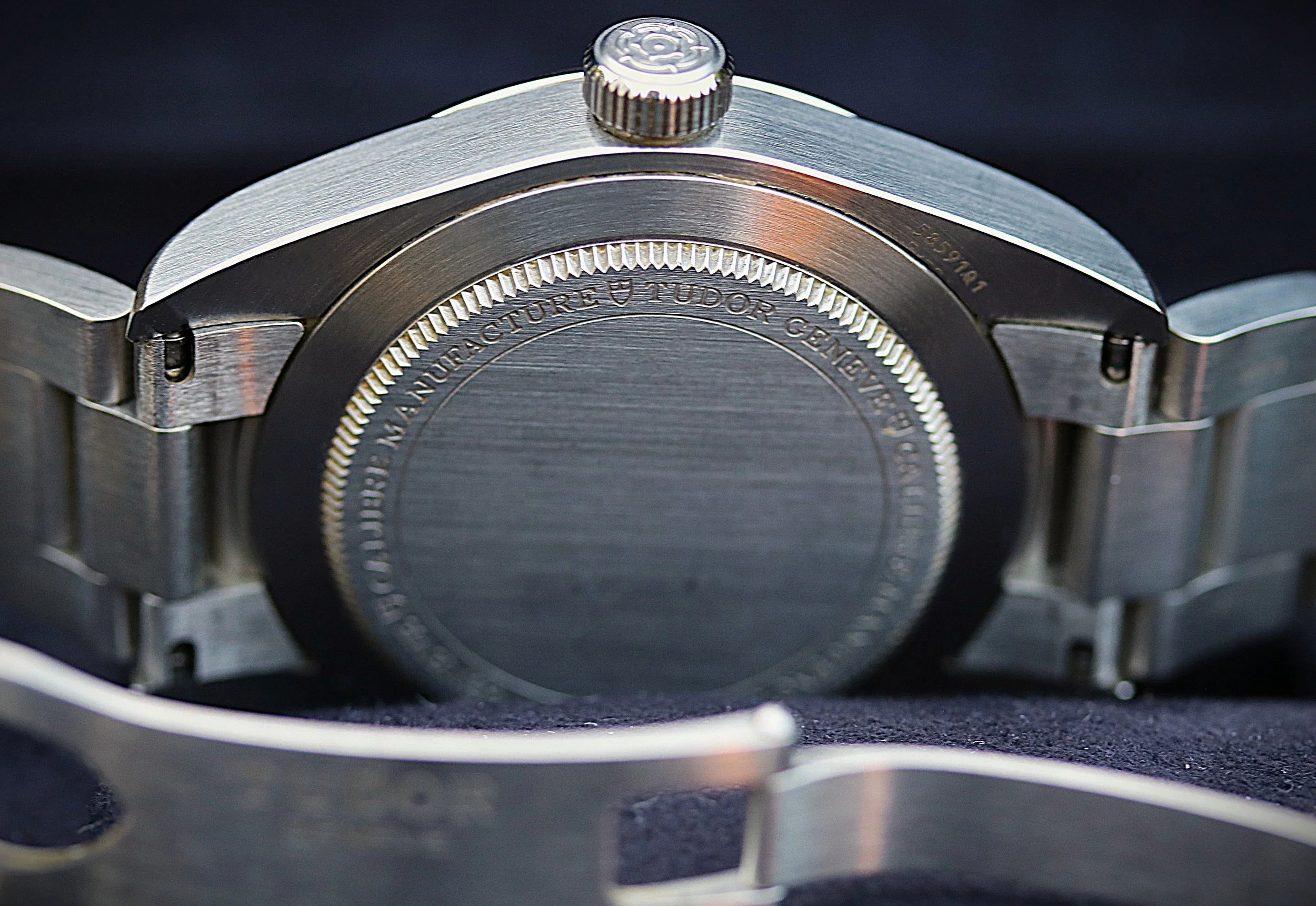 7 Caseback.JPG