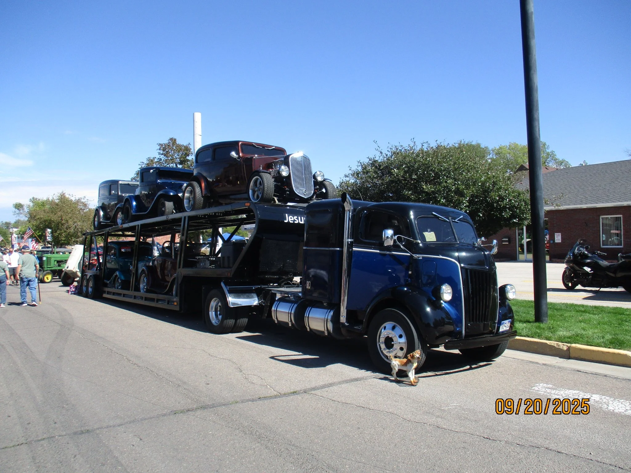 Lee & Juanita Barrera 1947 Ford COE.JPG