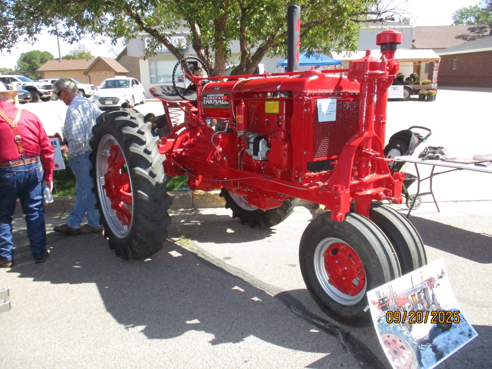 Niles Thoma 1939 IHC Farmall.JPG