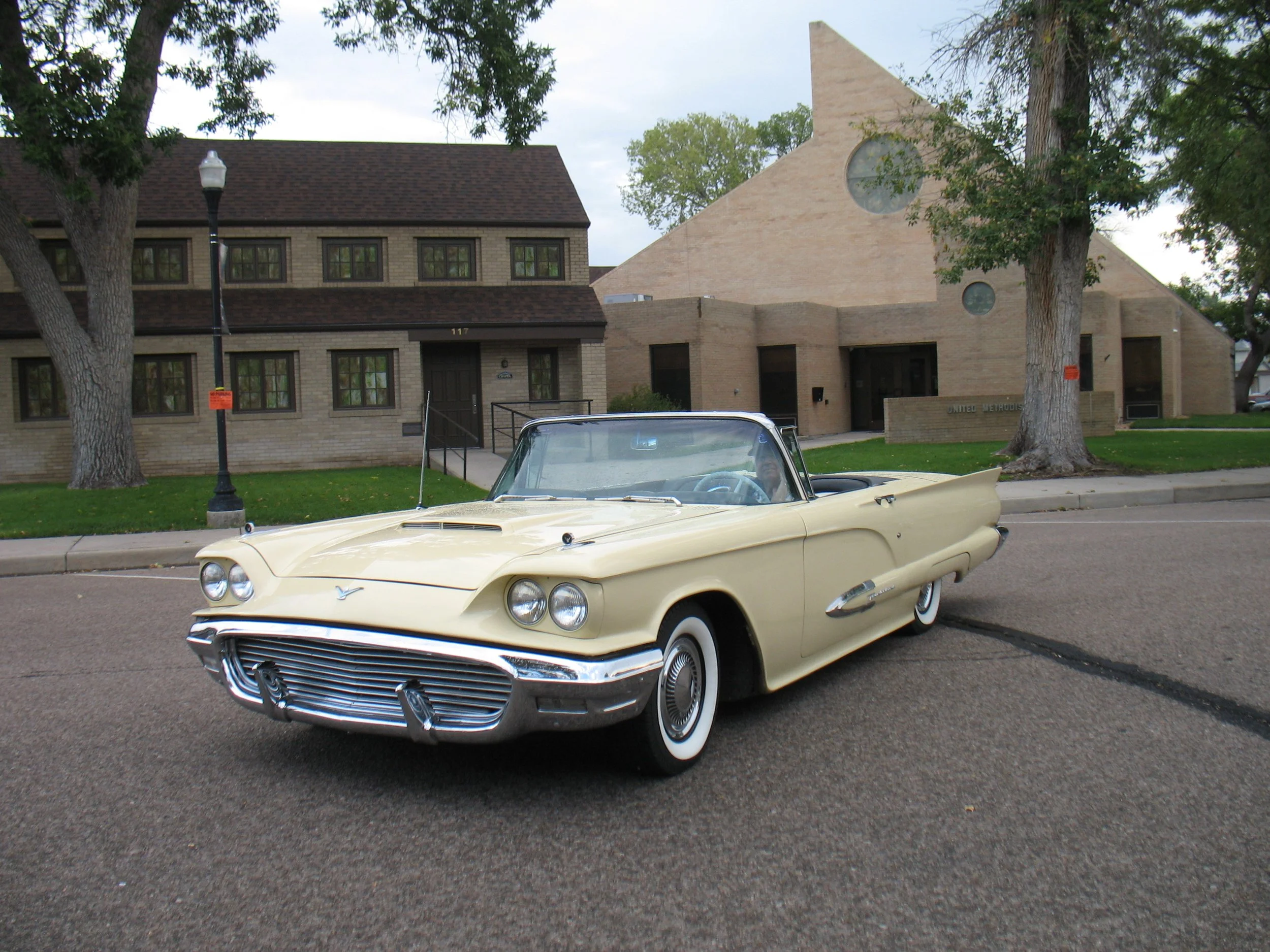 Linden Welle 1959 Thunderbird.JPG