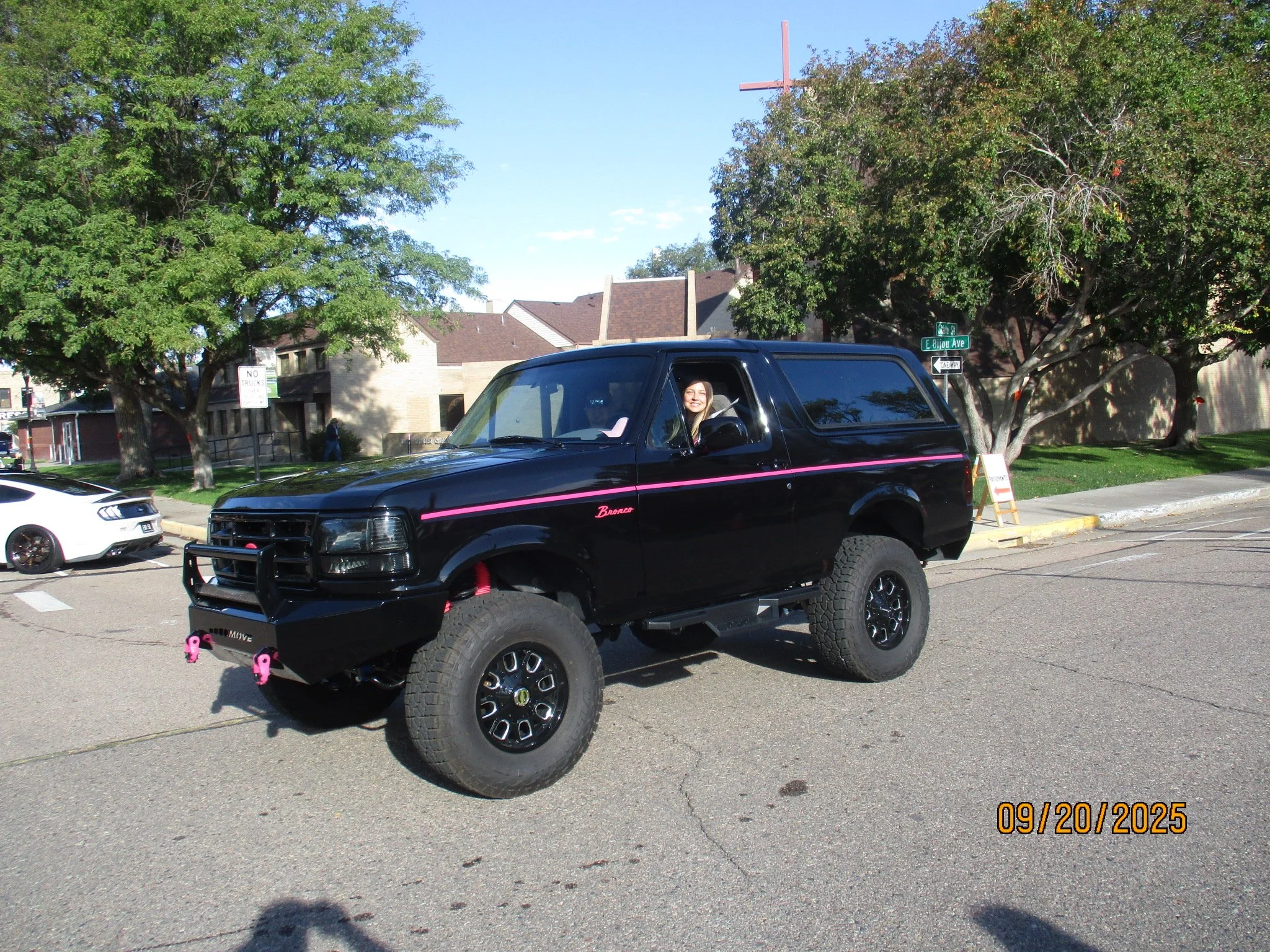 Savanna Enfante 1995 Ford Bronco.JPG
