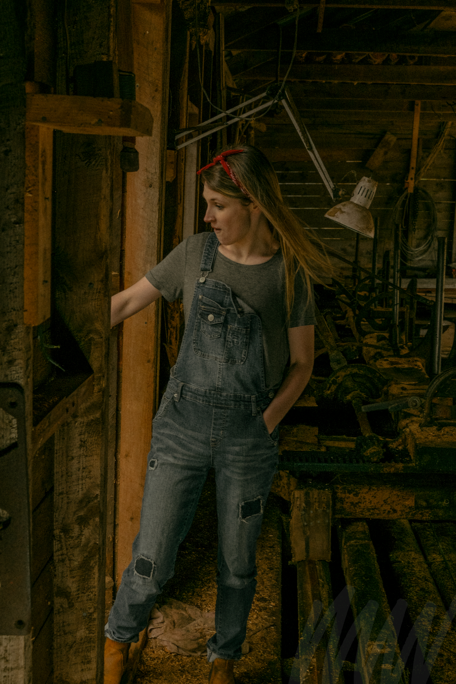   Tawnya   - My mother had me when she was 16, my father wanted an abortion, but she was resolute. With the support of grandparents and relentless effort, she gave me a happy childhood. Some might call it privilege, but I call it hard work. She worke