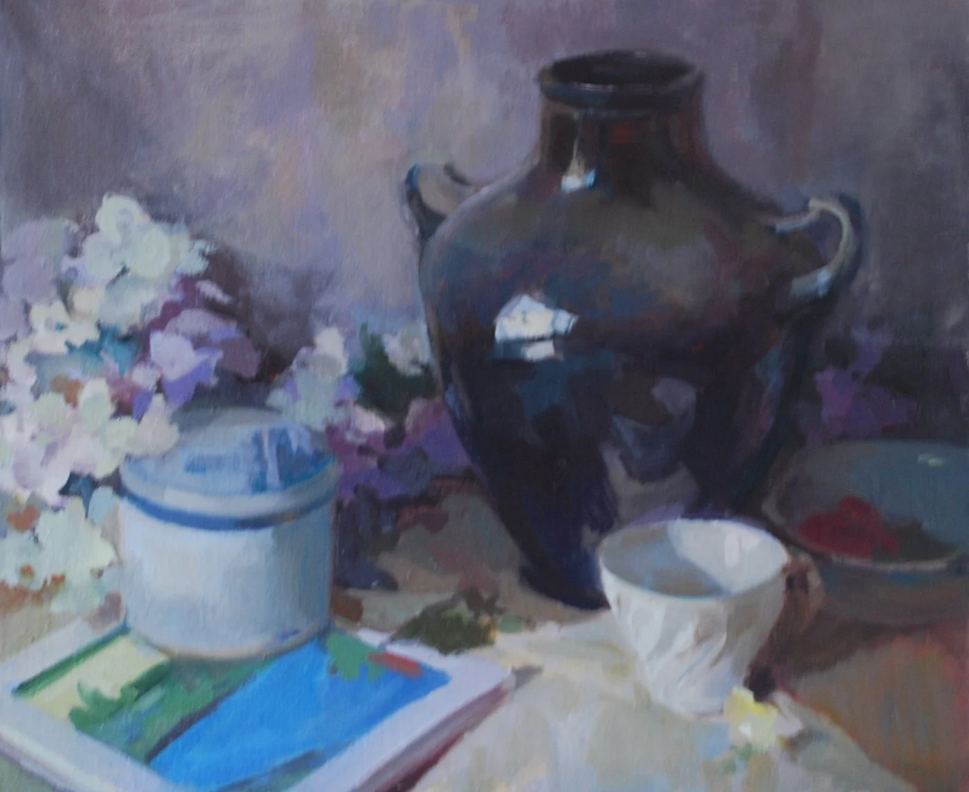 hydrangeas-with-black-vase.jpg