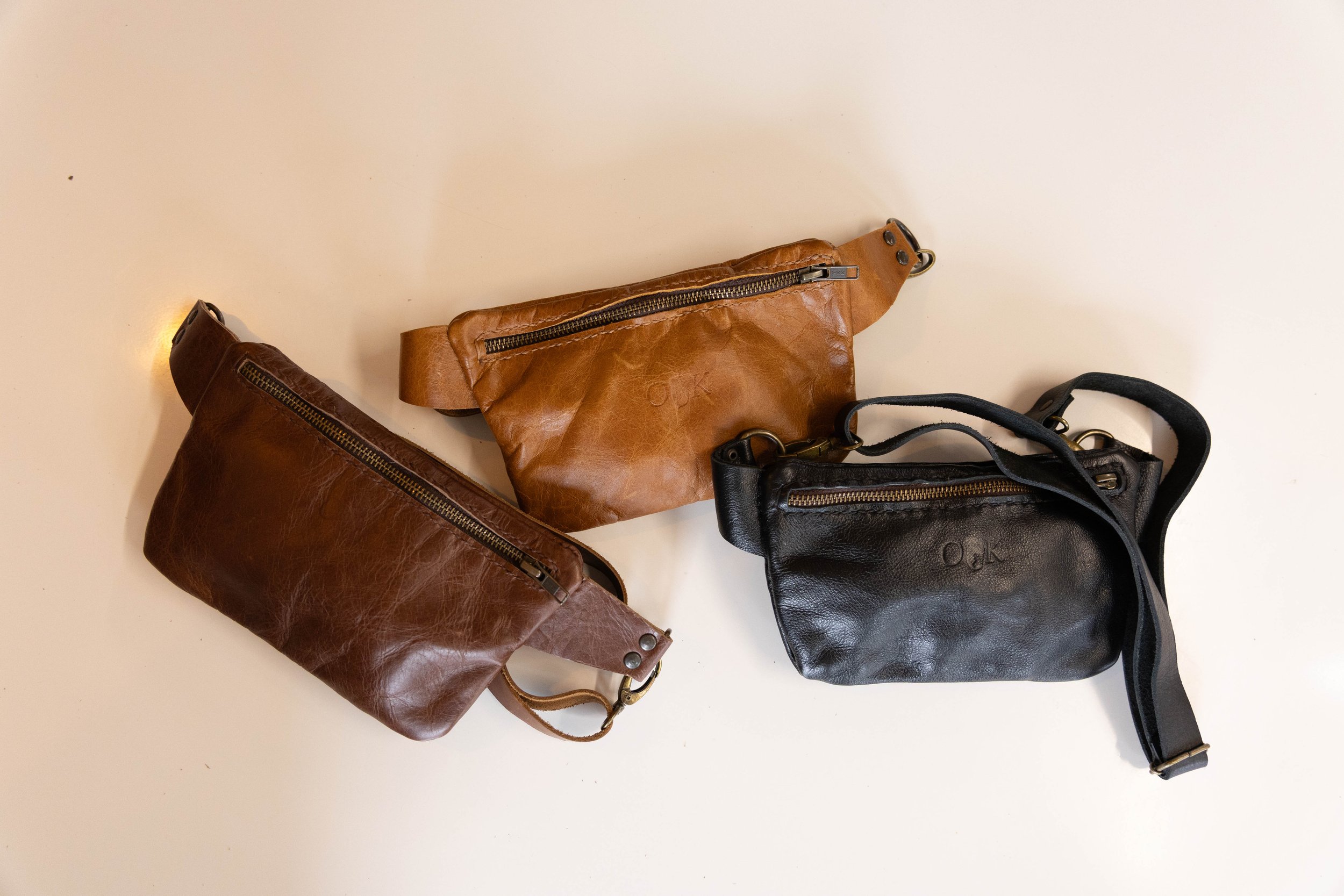 1 Zipper Crossbody Bag