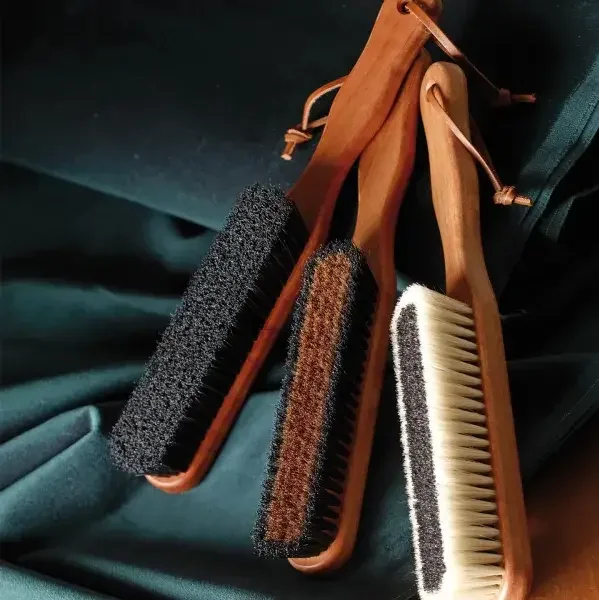 Cashmere brush 2.webp