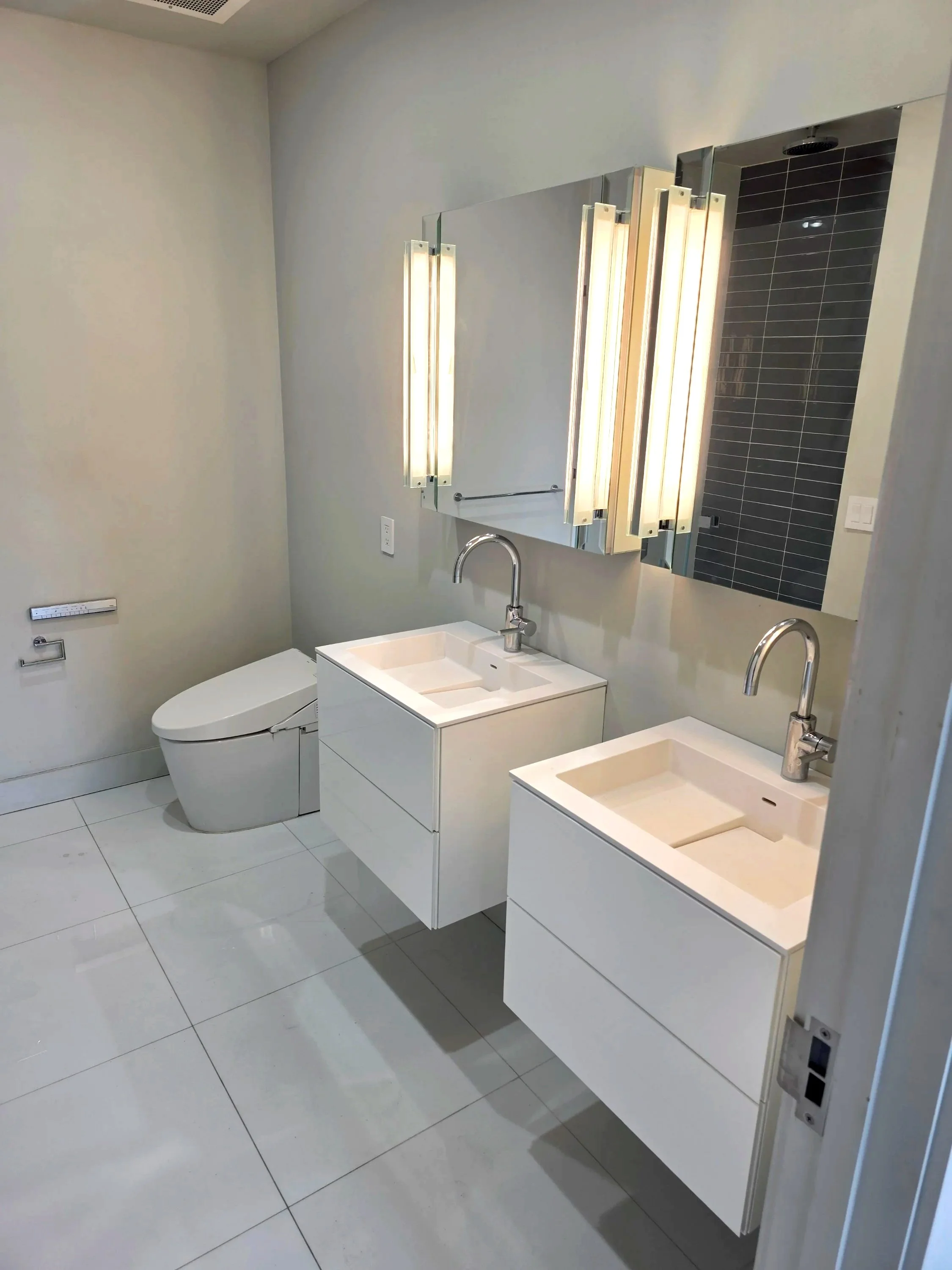 Primary Bath - Sinks