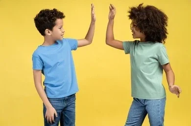 happy-african-american-girl-boy-260nw-2455291229.webp