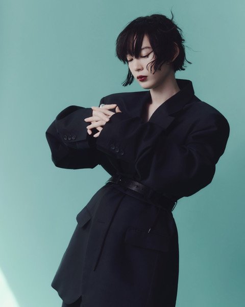 Moeka Hoshi-Numero NL-022625-RR-10-crop.jpeg