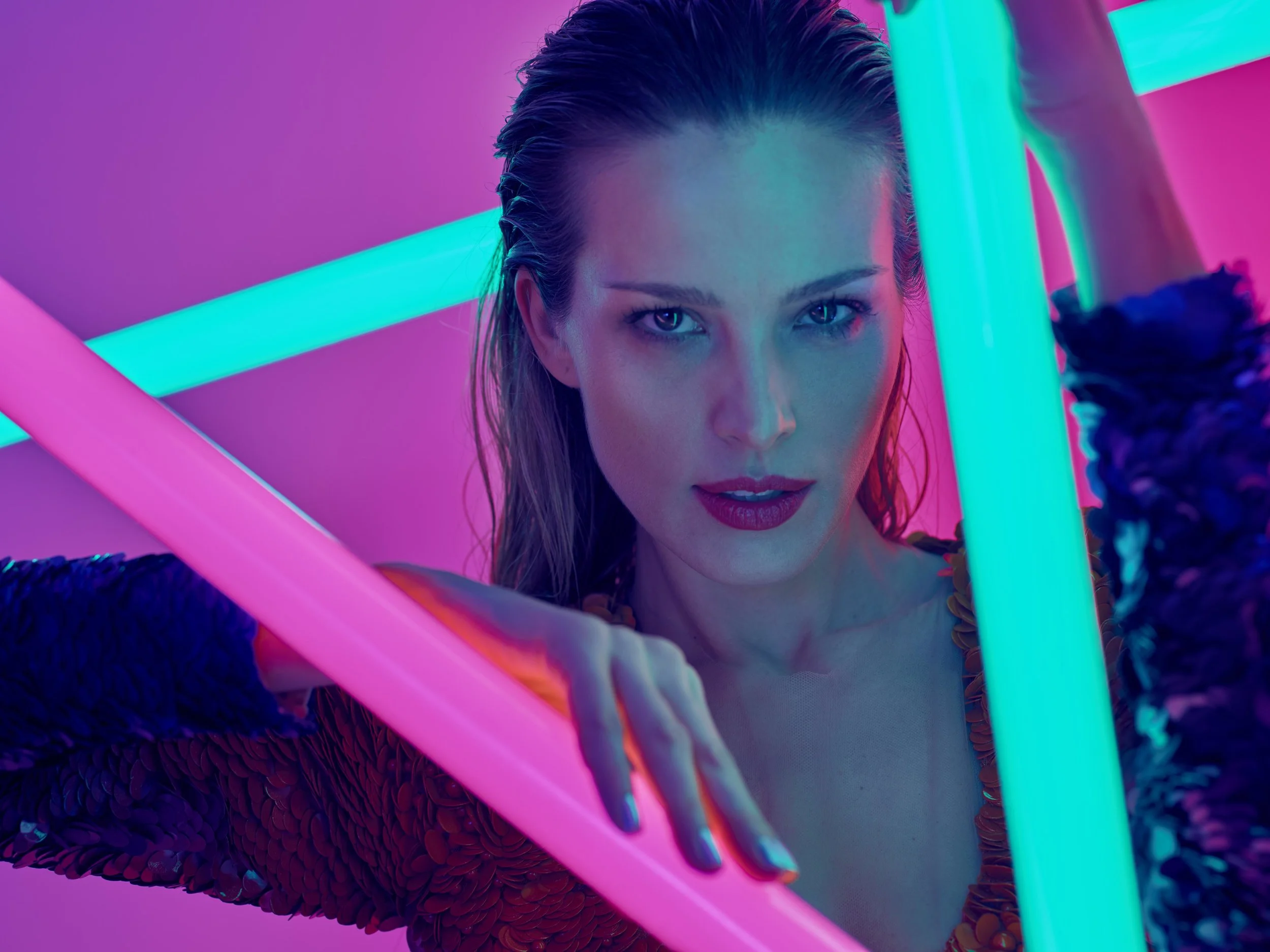 Neon 2.jpg
