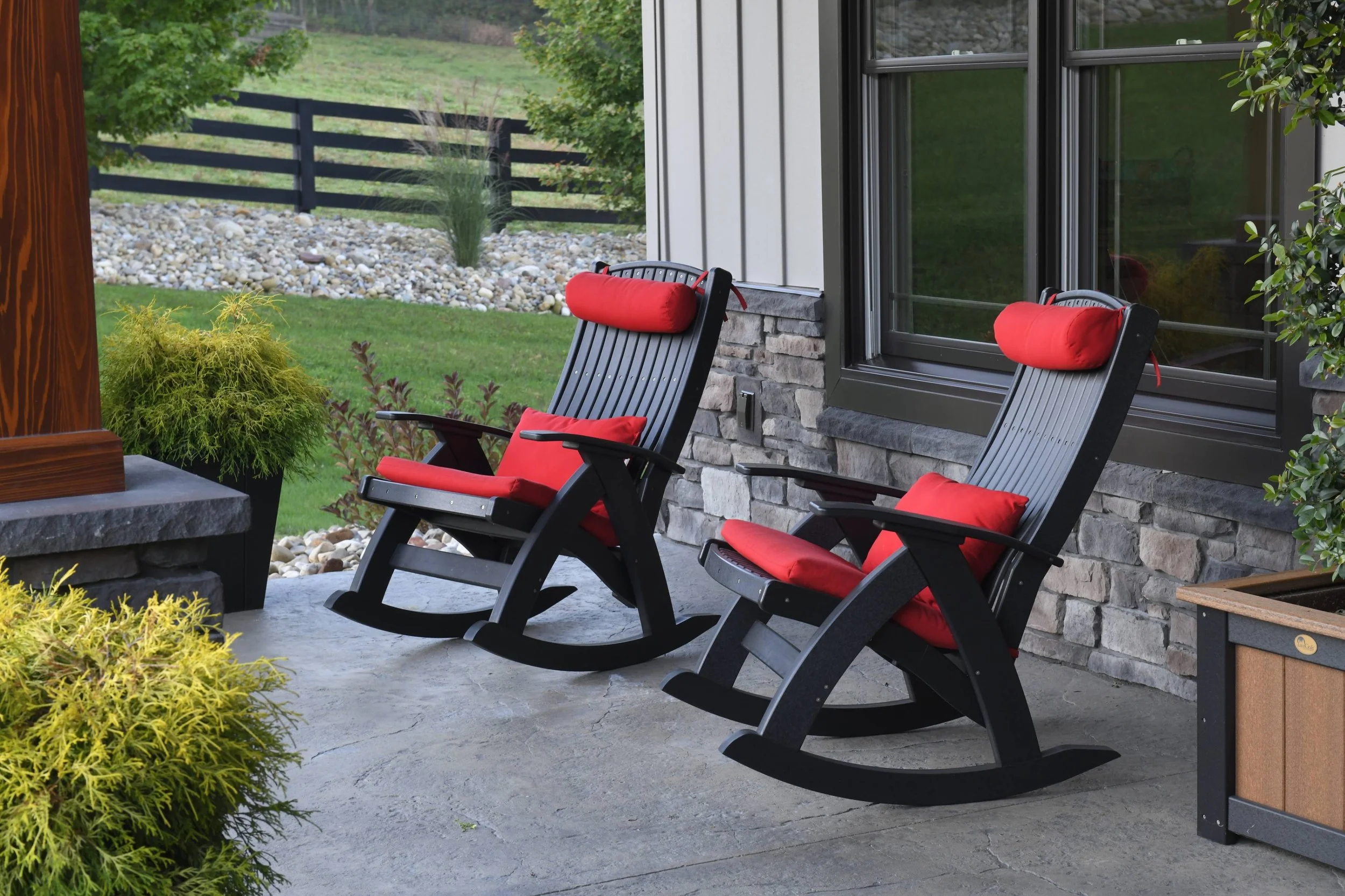 Poly Comfort Rockers (Black).JPG