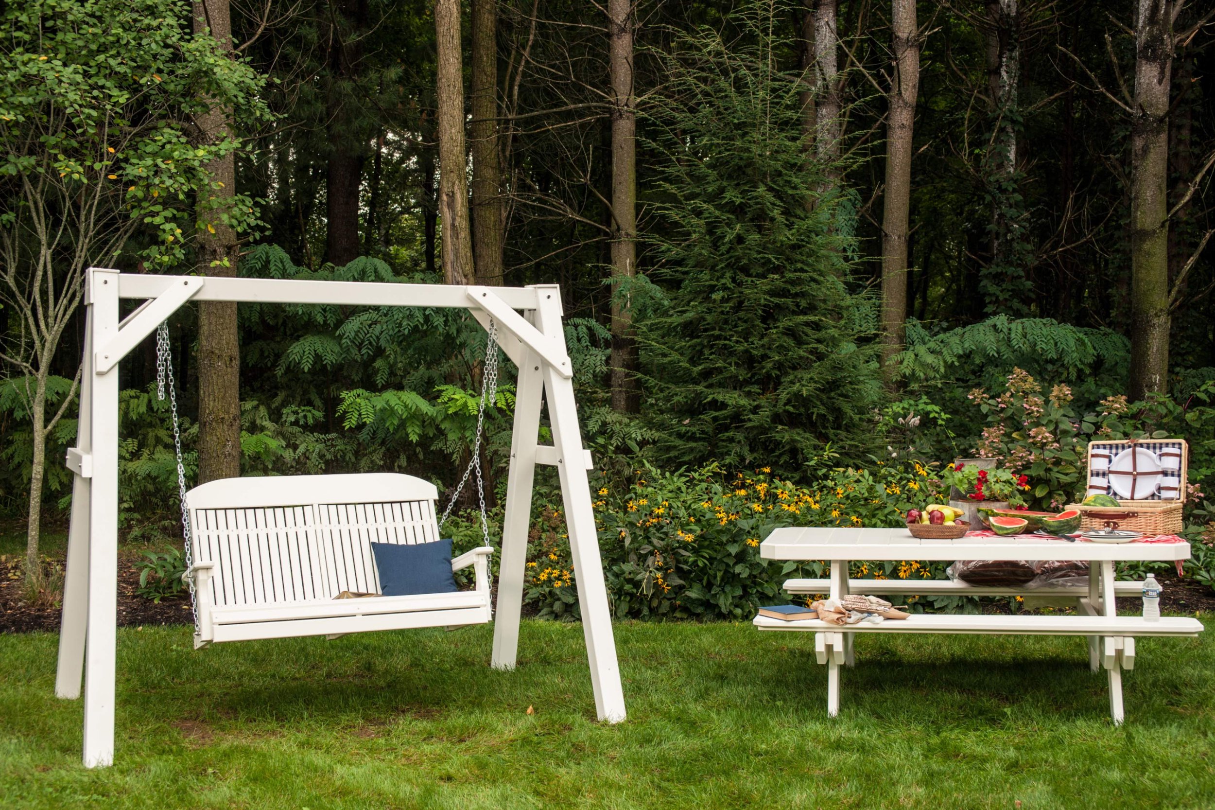 4' Classic Poly Swing (White) 1.jpg