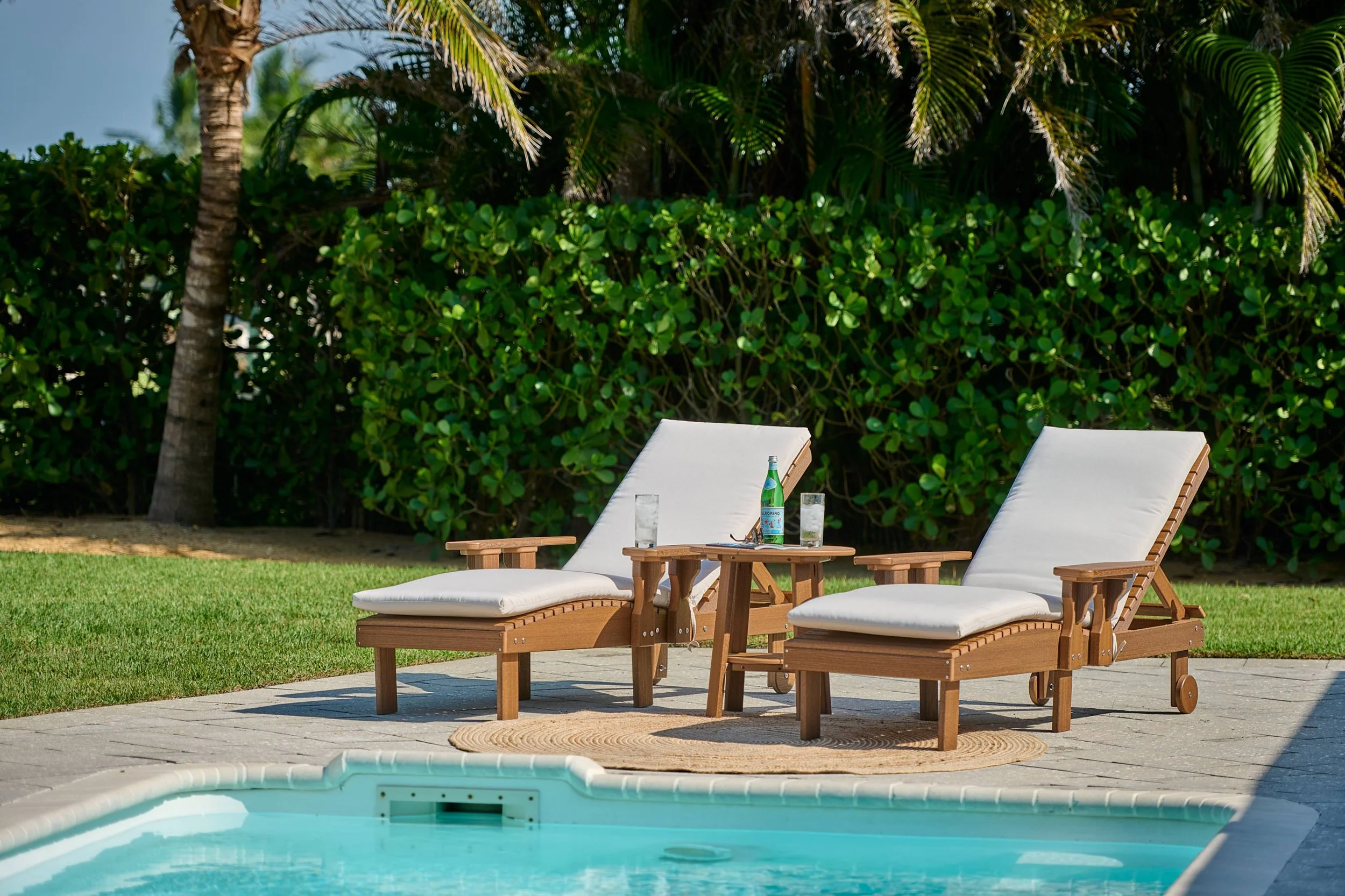 Poly Lounge Chairs (Antique Mahogany).jpg