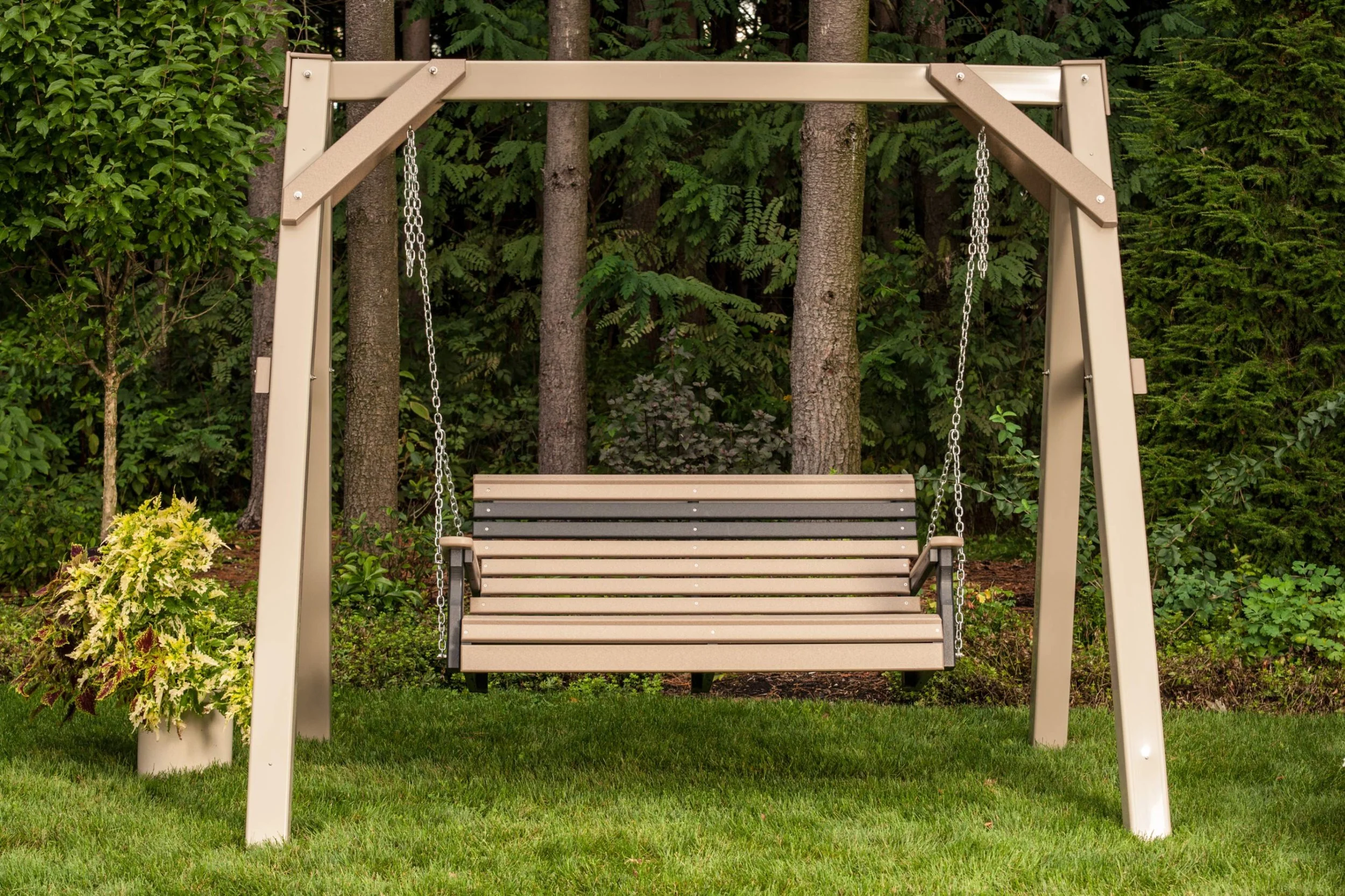 4' Plain Poly Swing (Weatherwood & Black).jpg