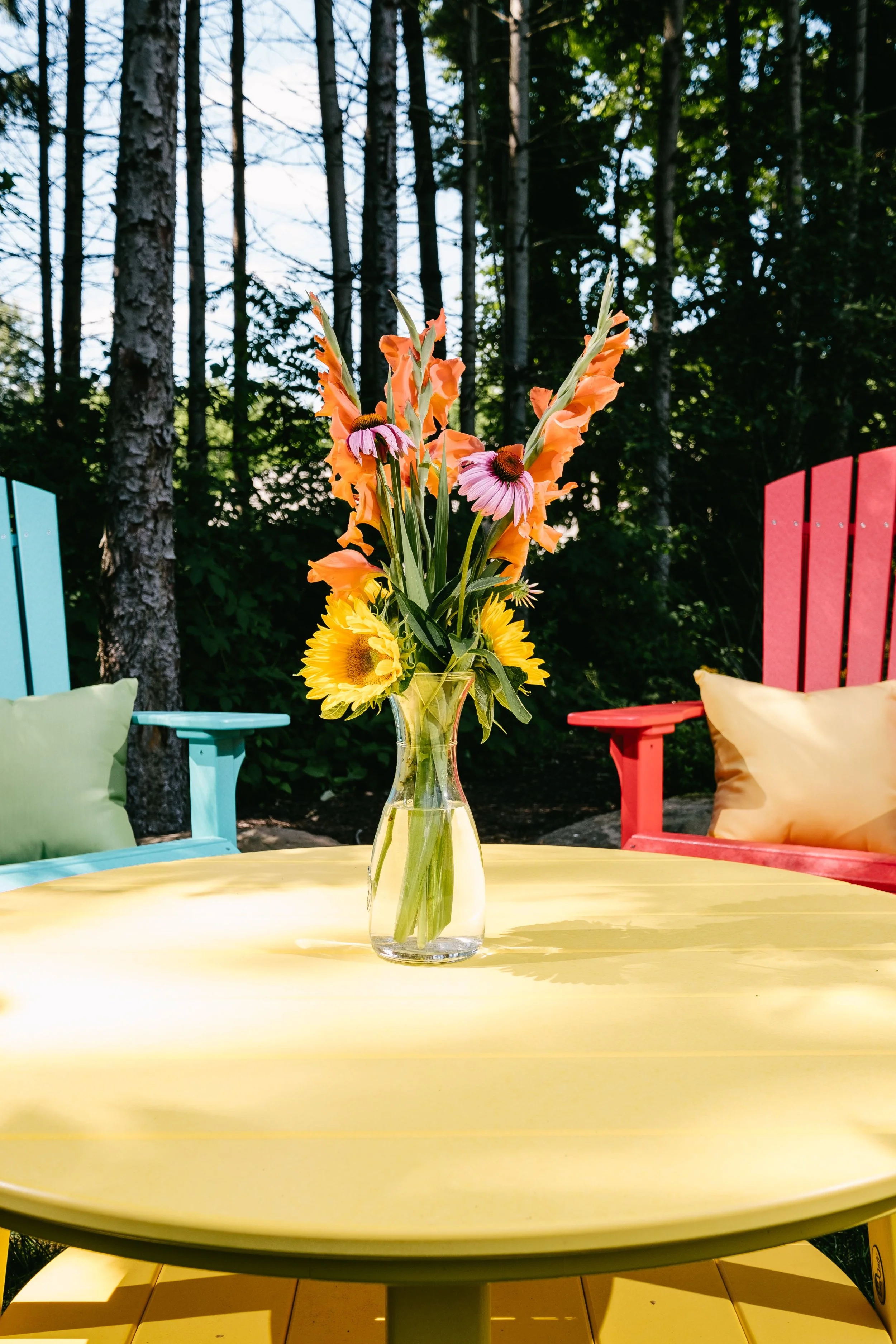Poly Deluxe Conversation Table (Yellow).jpg