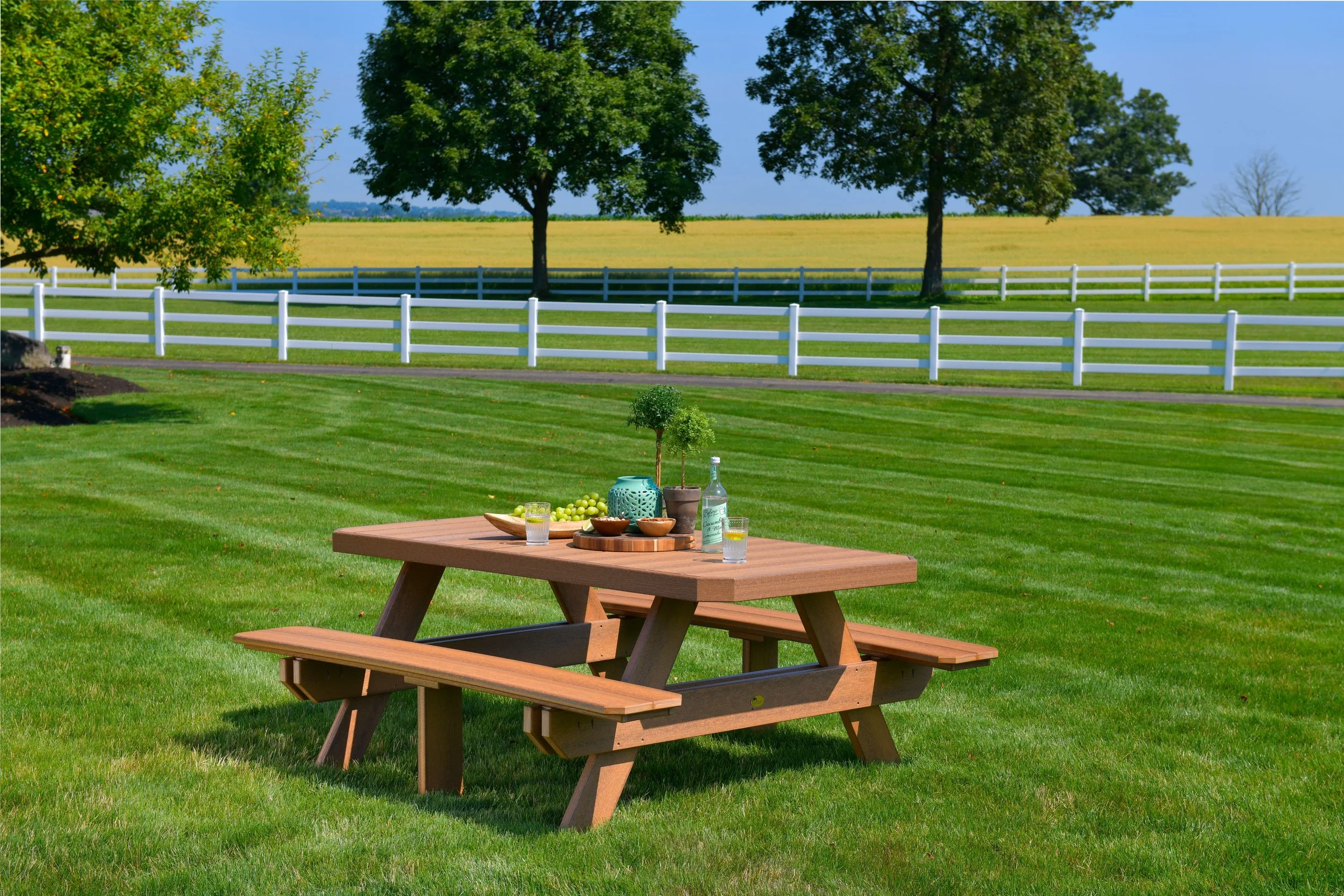 Poly 6' Rectangular Picnic Table (Antique Mahogany) 1.jpg