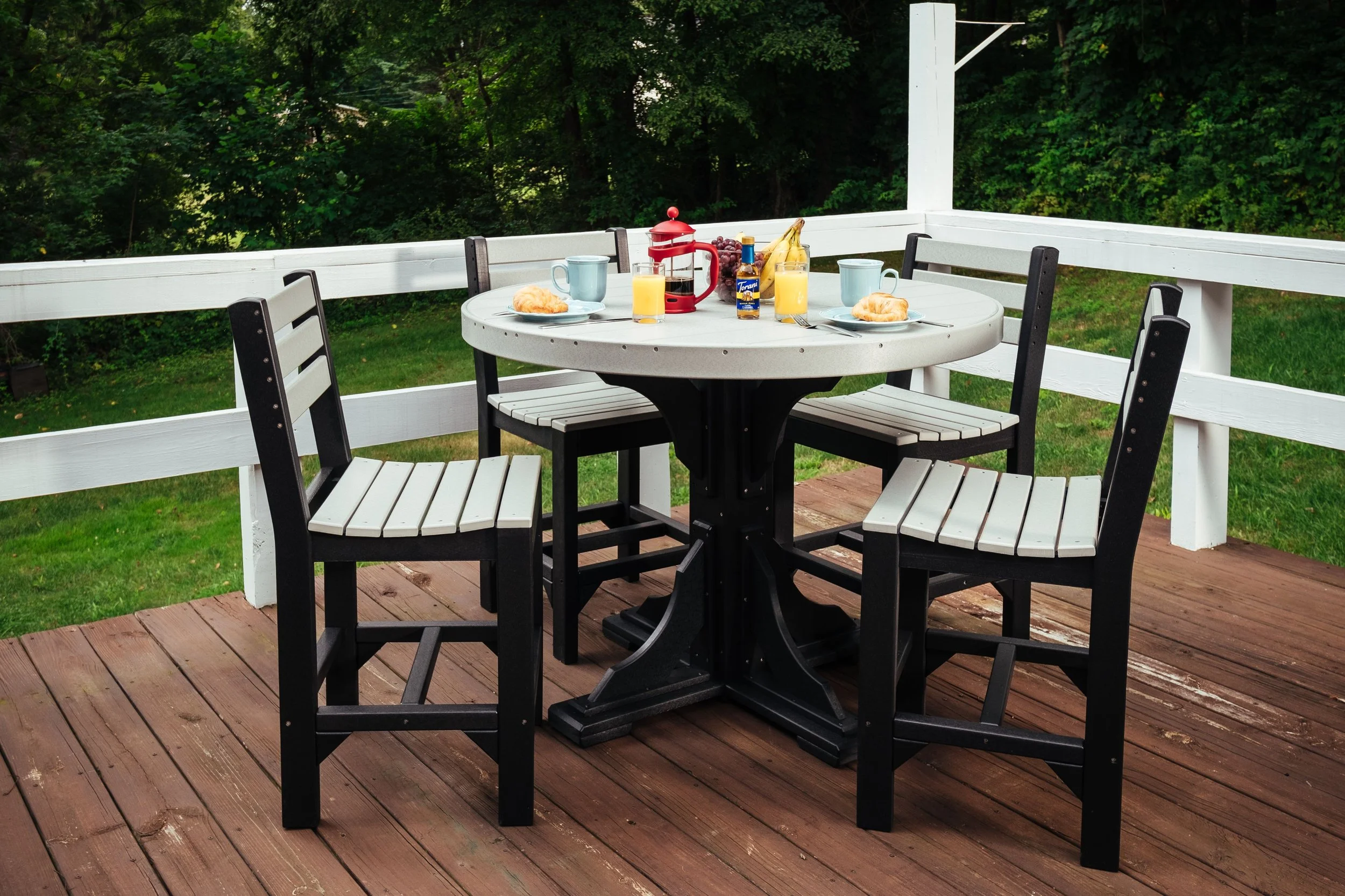 Poly 4' Round Table Set (Dove Gray & Black) 1.jpg