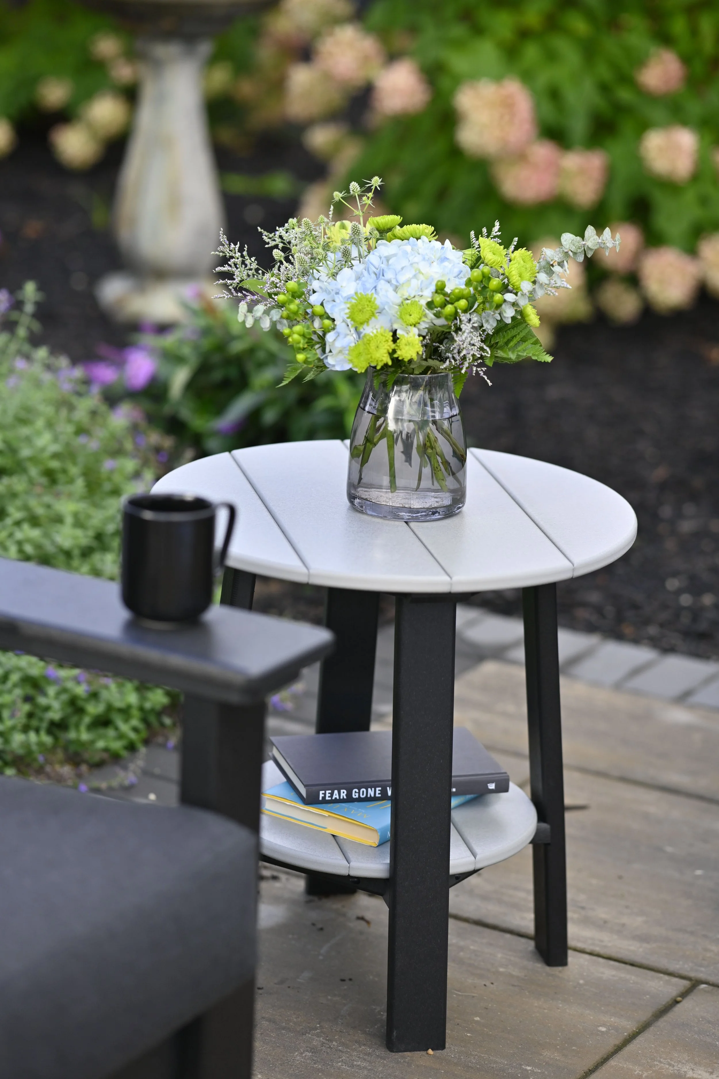Poly Deluxe End Table (Dove Gray & Black).jpg