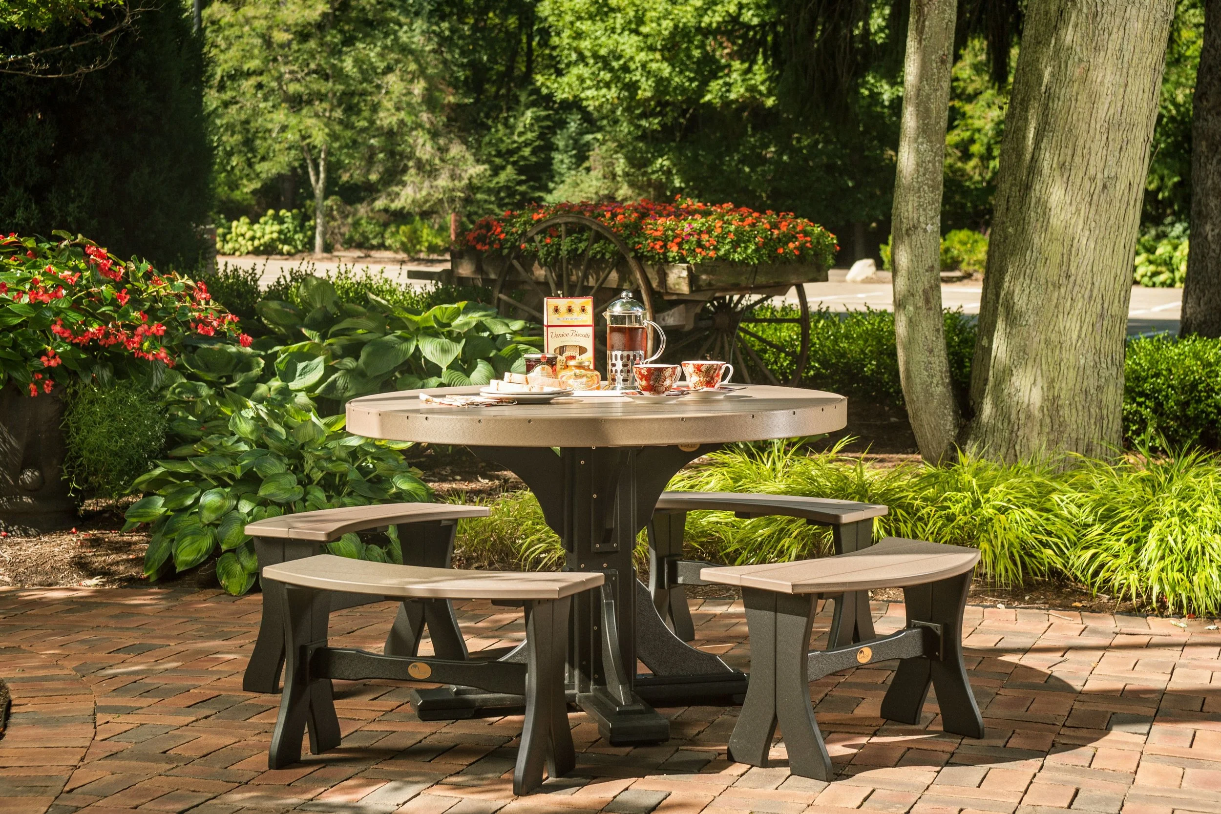Poly 4' Round Table Set (Weatherwood & Black).jpg