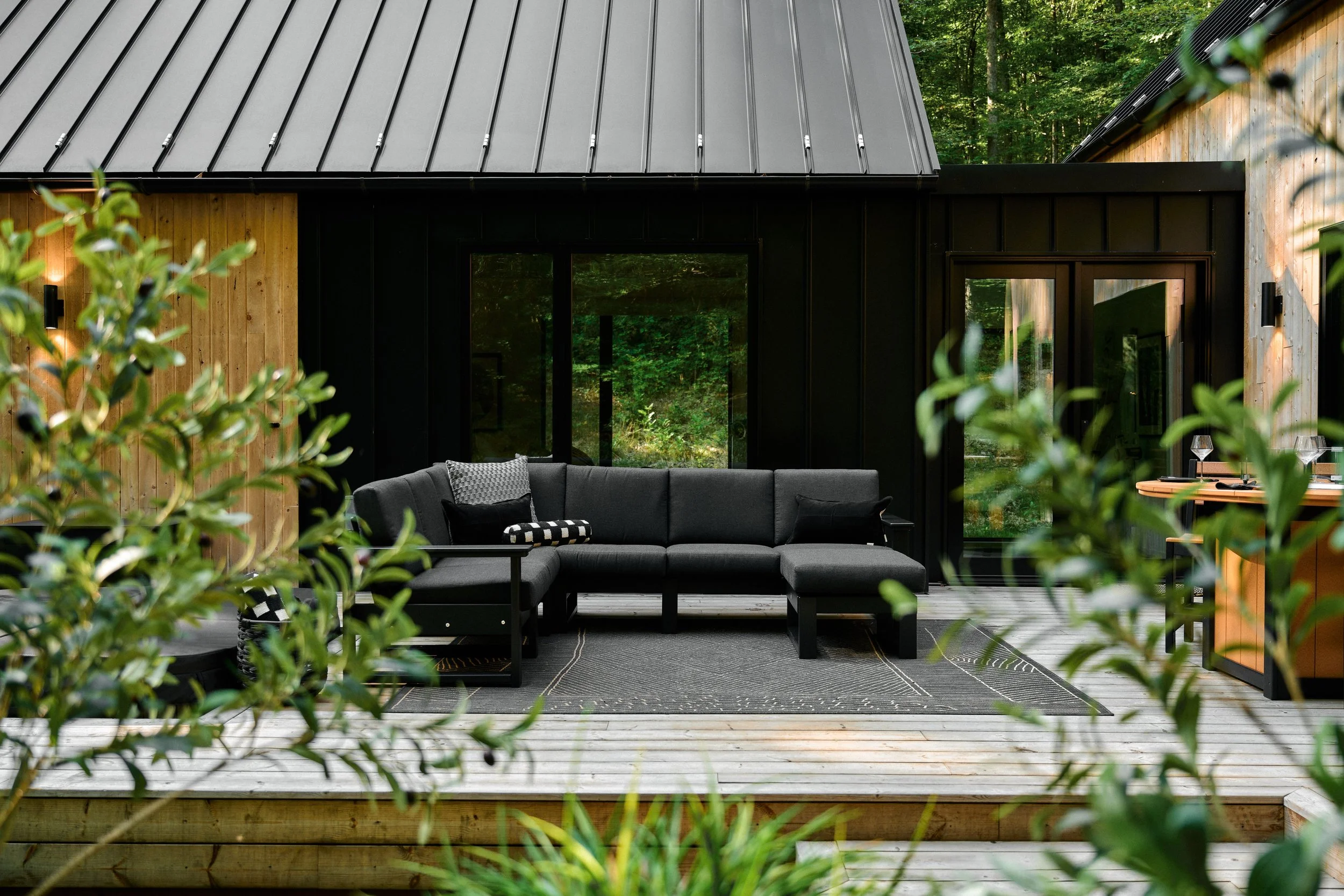 Lanai Deep Seating - Sofa-Loveseat-Corner Unit & Ottoman (Black-Spectrum Carbon).jpg