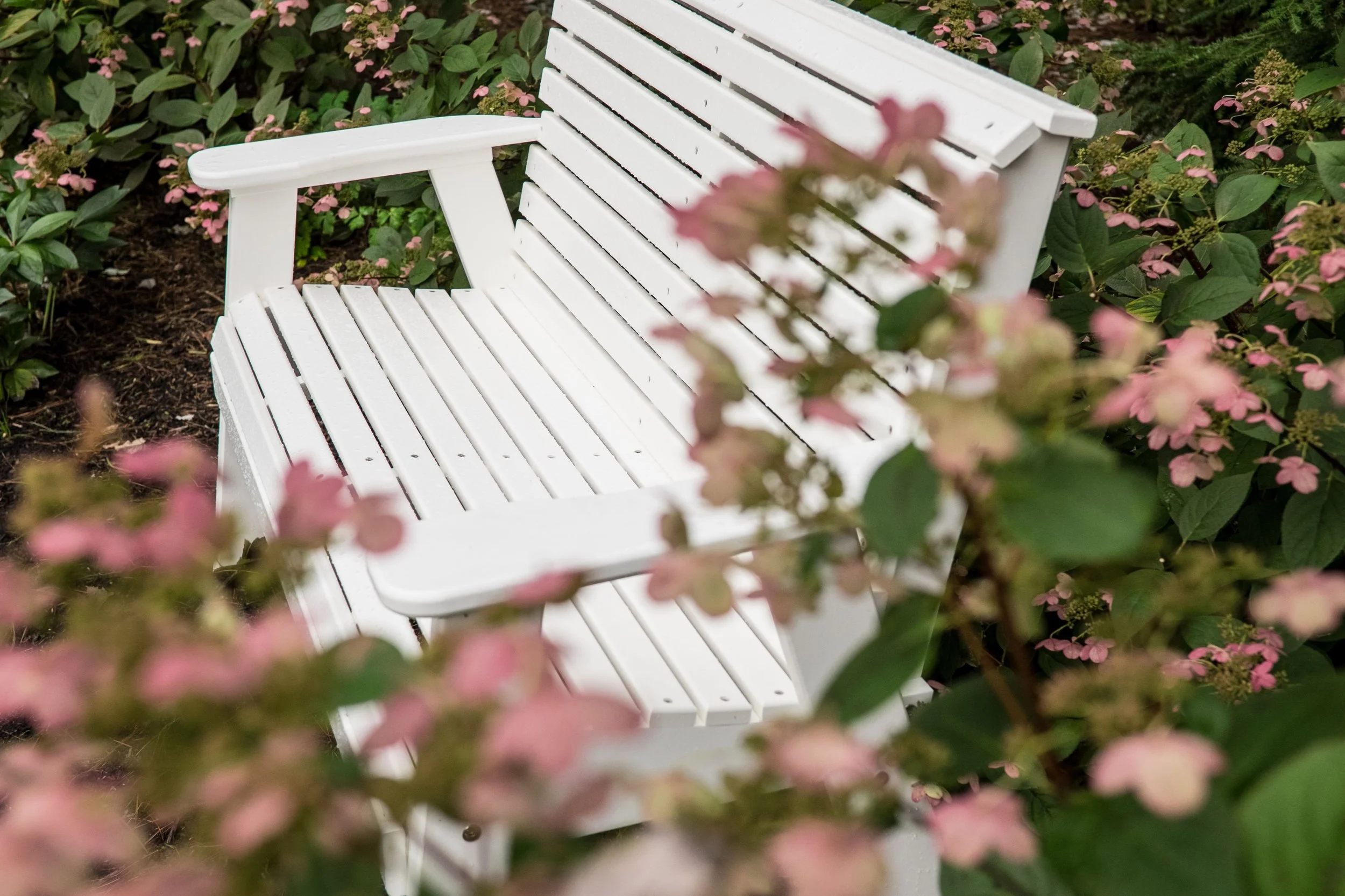 4' Plain Poly Bench (White) 1.jpg