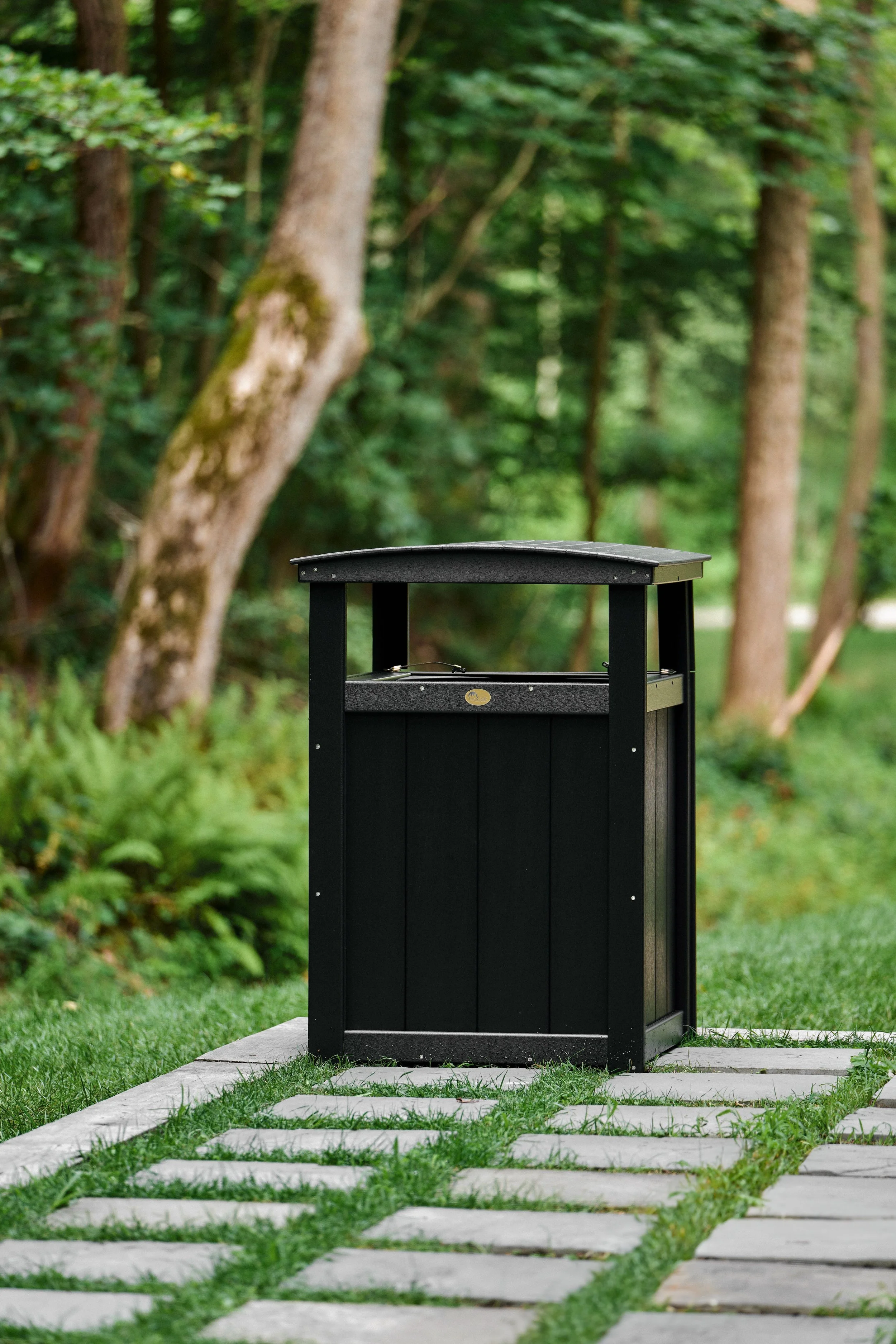 Poly Trash Can (Black).jpg