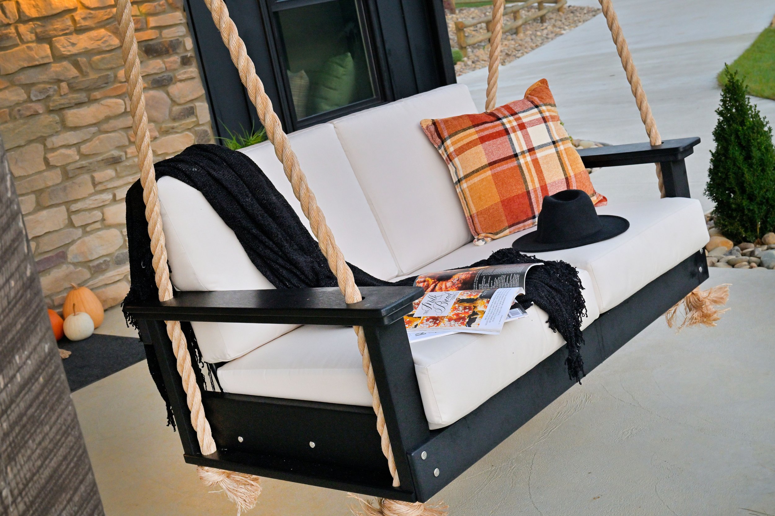 Lanai Deep Seating Loveseat Swing (Black-Canvas) 1.jpg