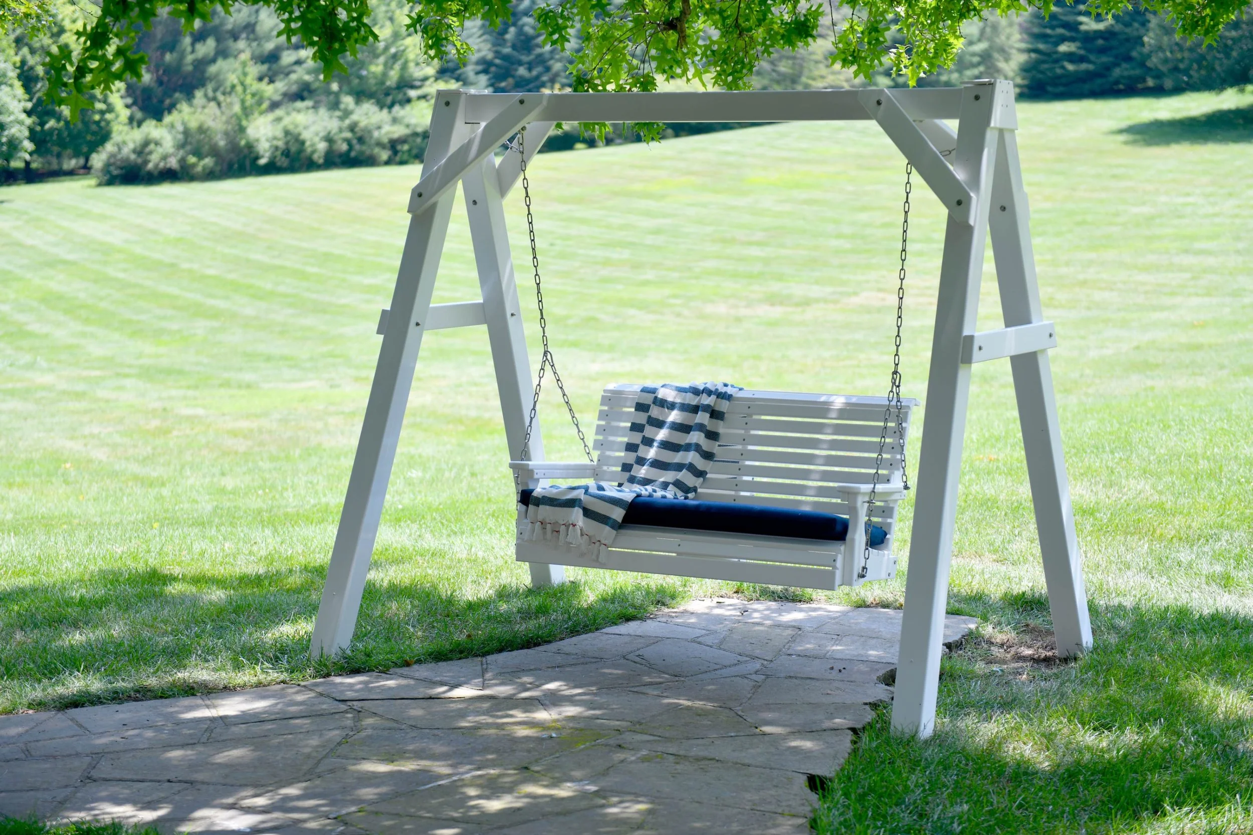 4' Plain Poly Swing (White) 1.jpg
