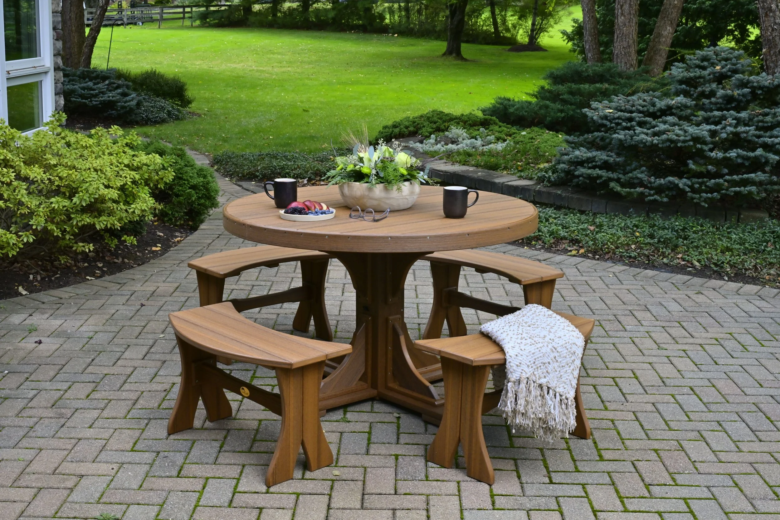 Poly 4' Round Table Set (Antique Mahogany).jpg