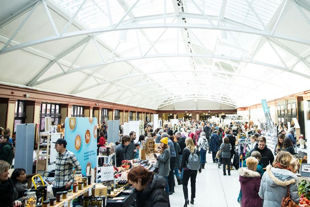 Marché Éphémère à la Gare Windsor 2026 <span class="sqsrte-text-color--black">jeudi 26, vendredi 27 &amp; samedi 28 novembre, 2026</span>