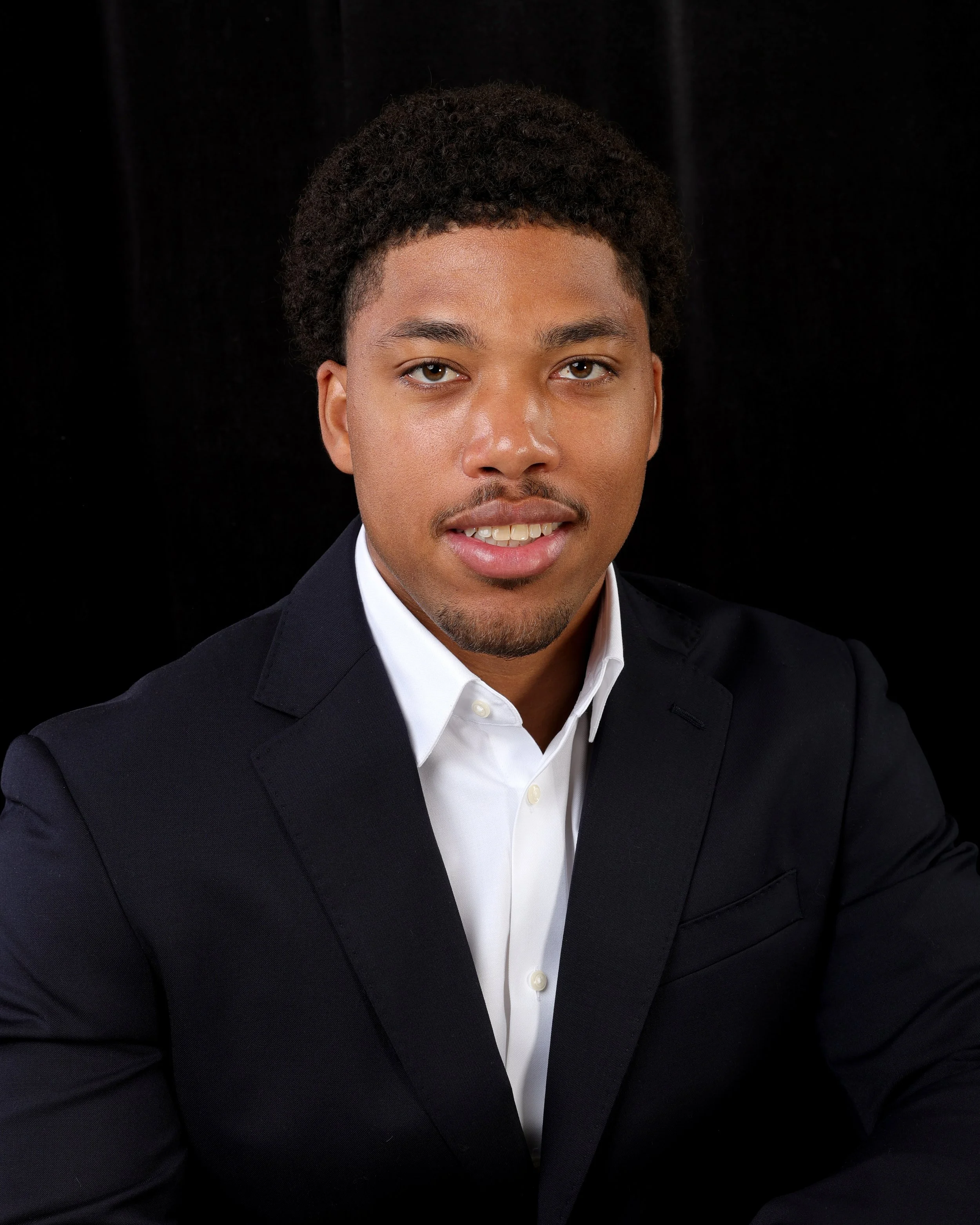 EMO sports group, nfl agent, nflpa certified contract advisor, manny moton, sports agency, nil representation.