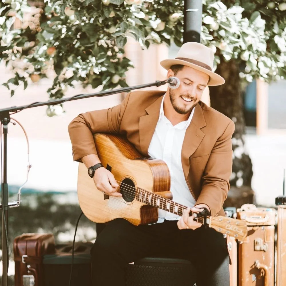 Musos-entertainment-music-dj-events-weddings-vancouver-whistler-fraser-valley-venue-management-services-weddings-colin-bullock-01.jpg