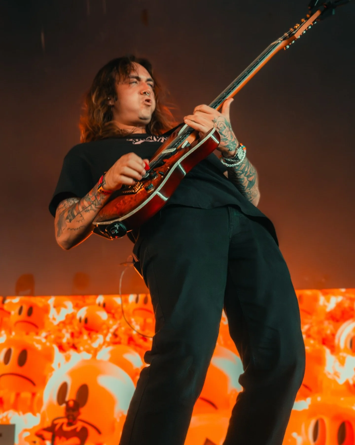 @knowgood knows how to throw a crazy set and shred in more ways than one! Their show at @okeechobeefest was insane!

#knowgood 
#okeechobeemusicfestival 
#musicphotography 
#liveshow