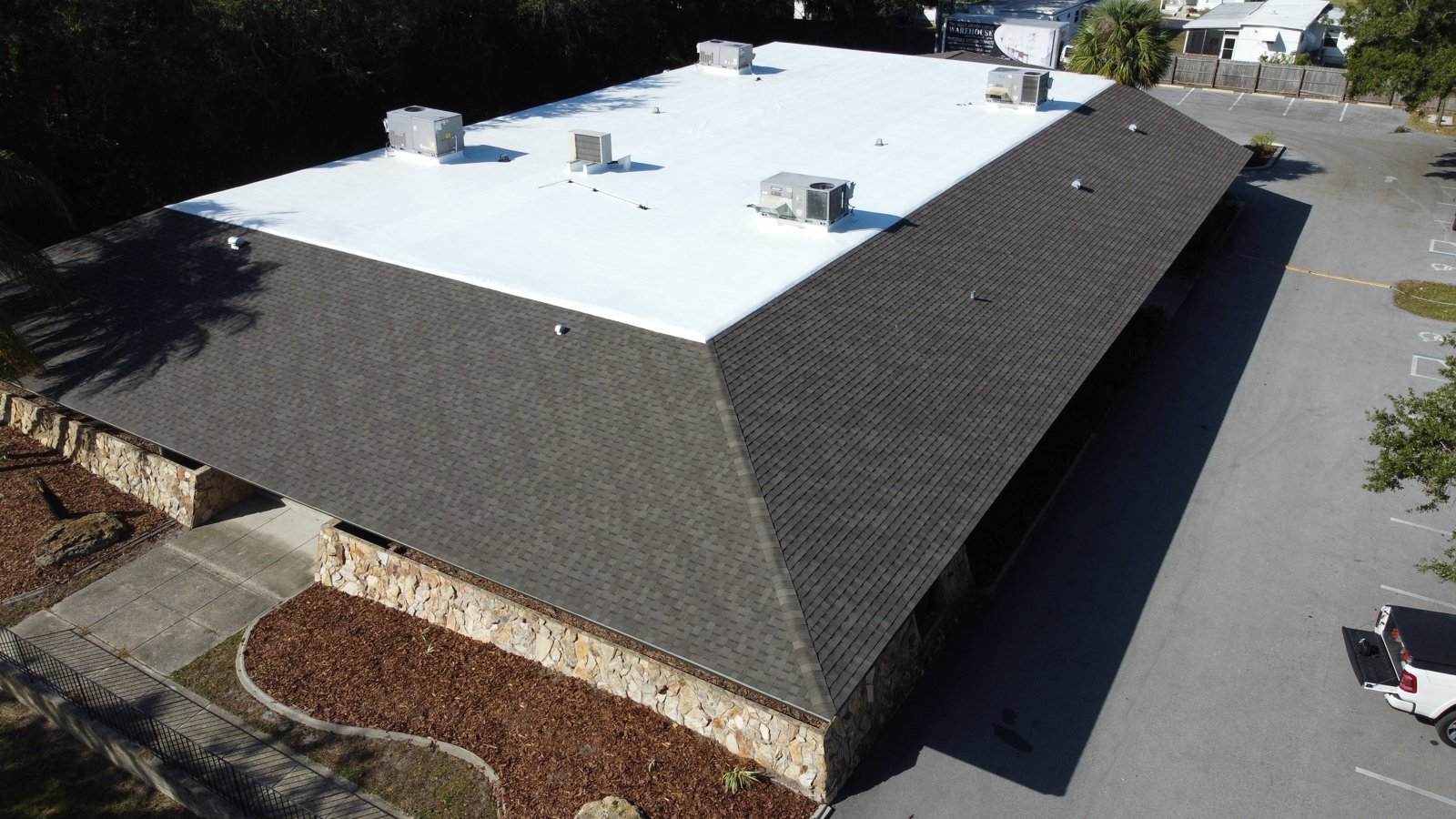 05_commercial-flat-roof_aerial.jpg