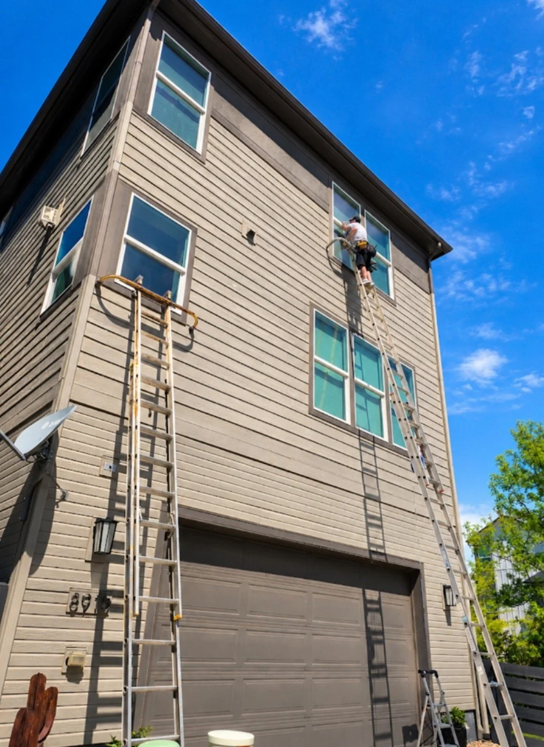 3-Story Window Cleaning in Highlands Ranch, Colorado. Streak Free Results Every Time.