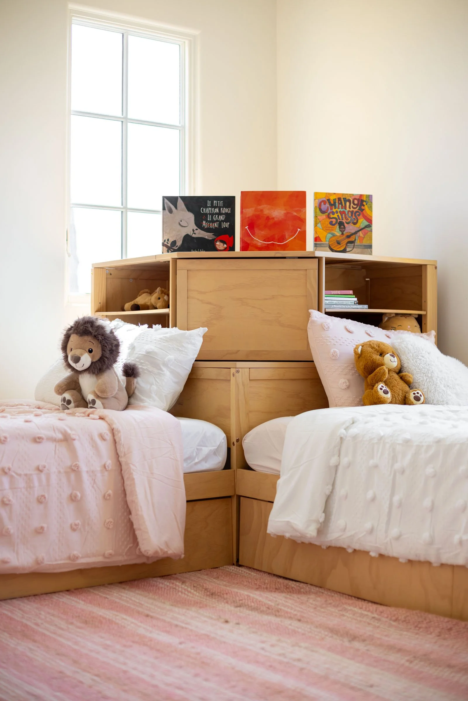 Bedroom detail at Walnut Crossing Pasadena