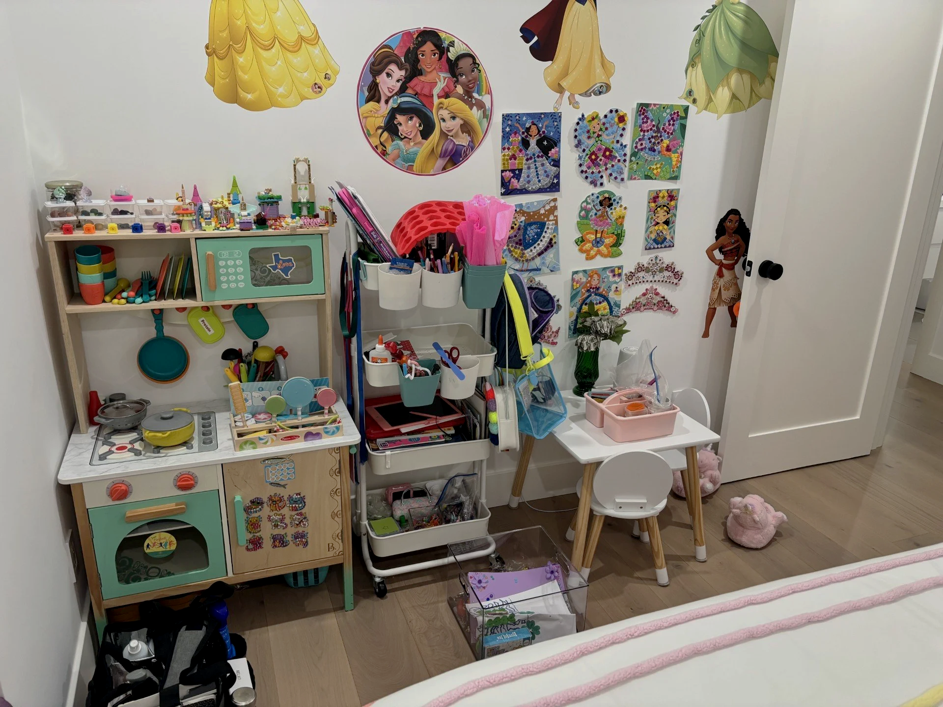 kid's room