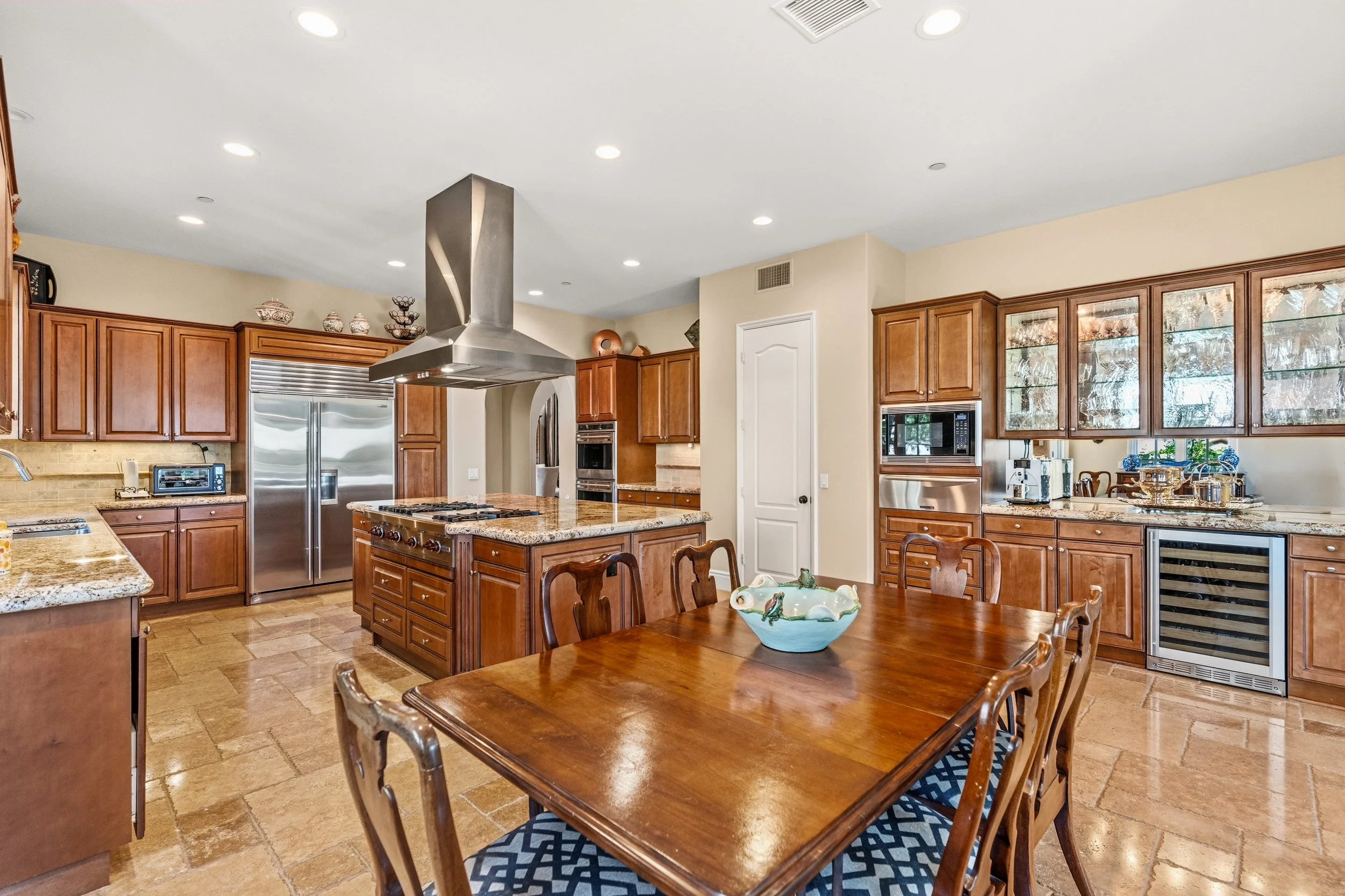 A9M_021_8181 Lamour Ln.jpg