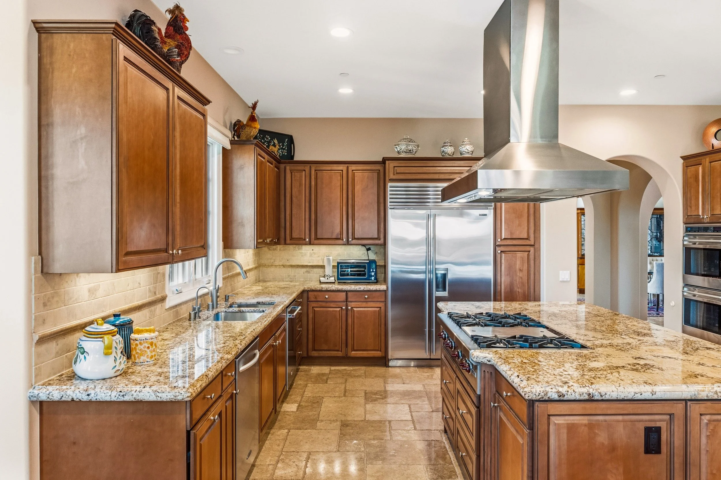 A9M_016_8181 Lamour Ln.jpg