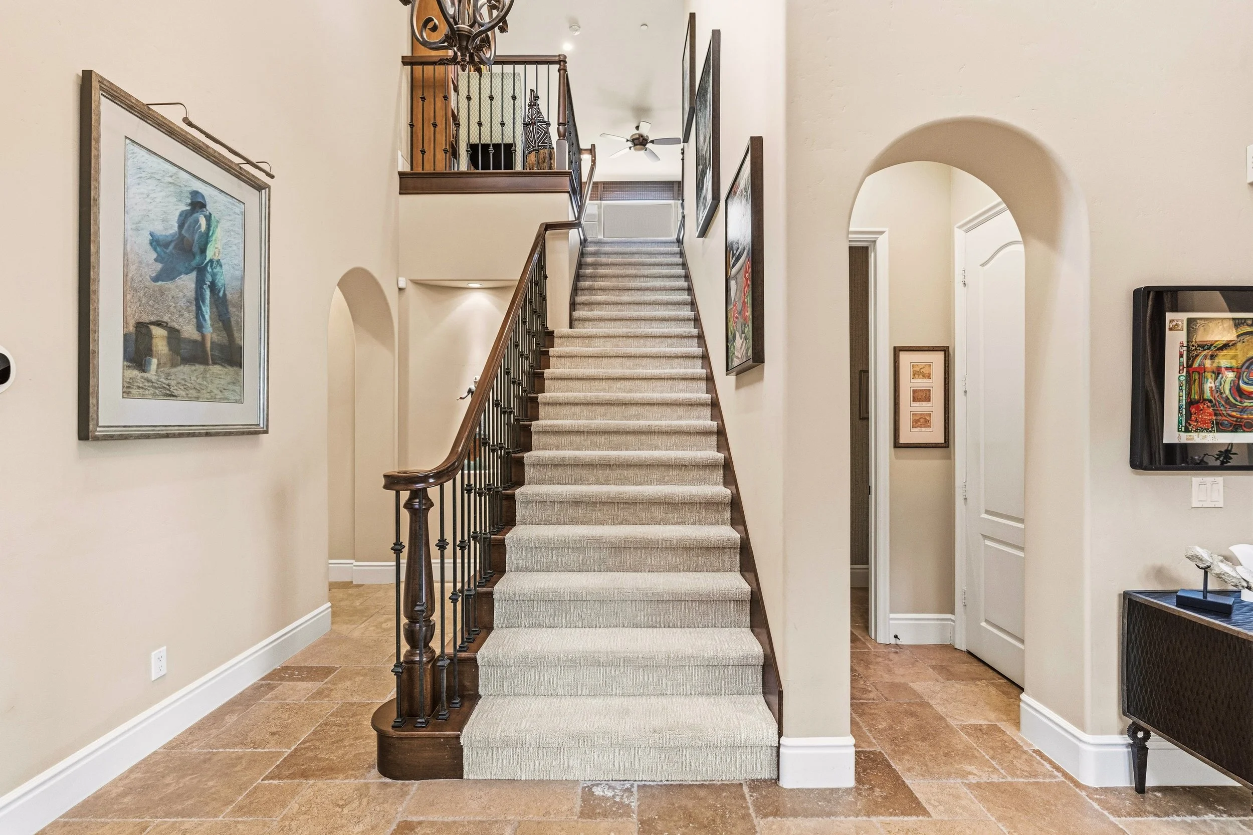 A9M_040_8181 Lamour Ln.jpg